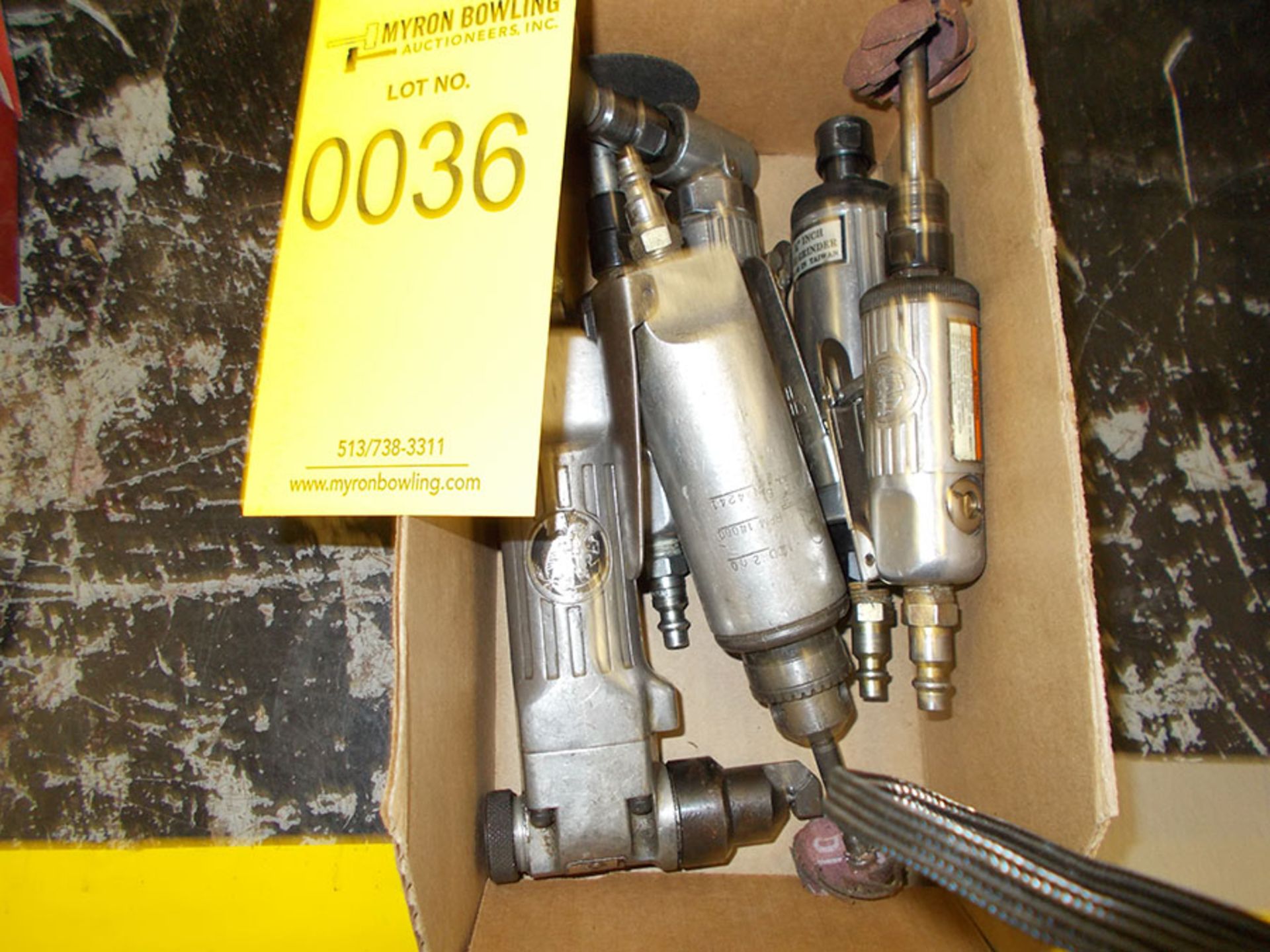 BOX OF (5) 1/4'' PNEUMATIC DRILLS & (1) NIBBLER