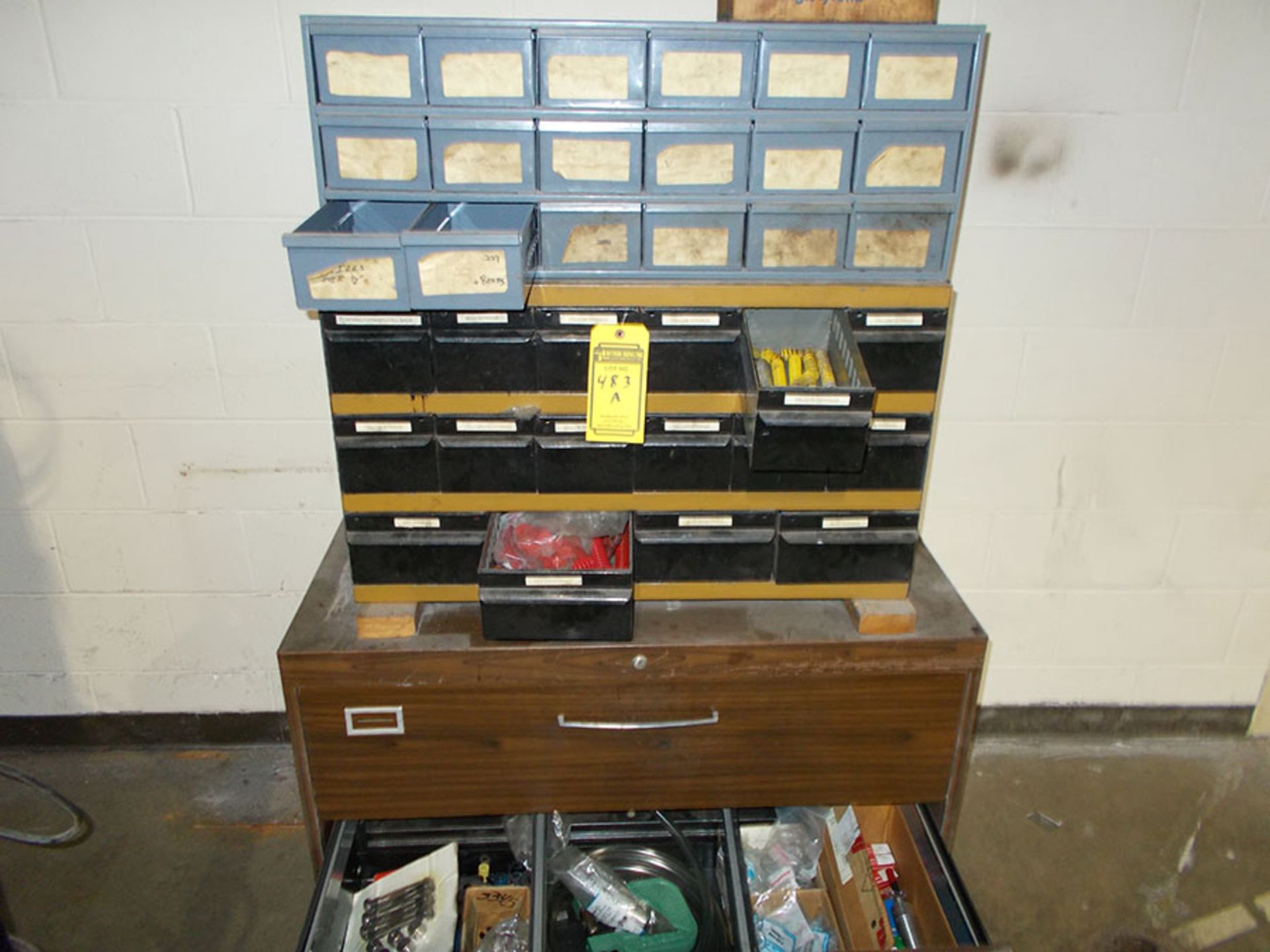 DRAWER WITH SPRINGS & TOOLING