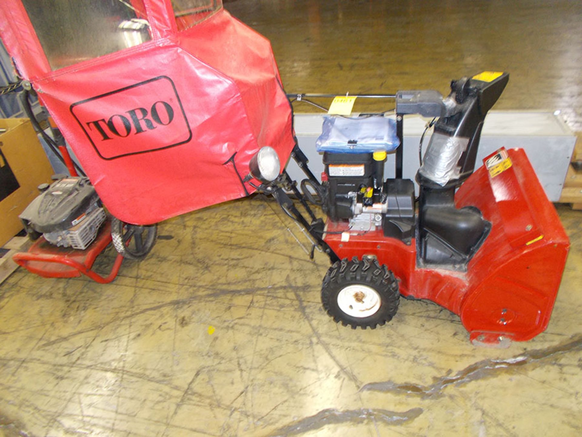 TORO POWERMAX 826 OTE SNOW BLOWER; MODEL 37777, S/N 315002589, BRIGGS & STRATTON 1150 SNOW SERIES