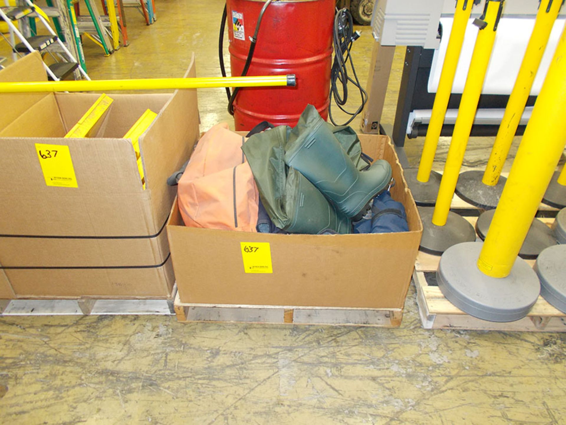 (4) PALLETS & (1) ROLLING CART SAFETY EQUIPMENT - Image 2 of 5