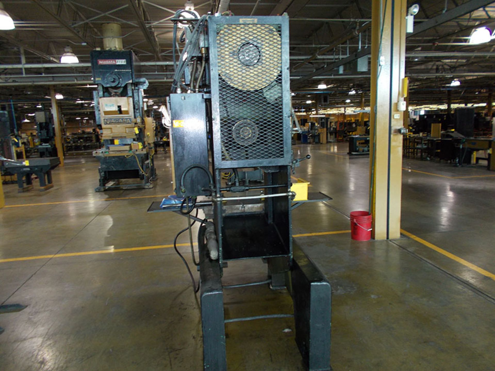 VERSON 45-TON OBI PRESS; MODEL D-45-OBI, S/N 22659, 3'' STROKE, 13'' SHUT HEIGHT, 2 1/2'' - Image 3 of 3