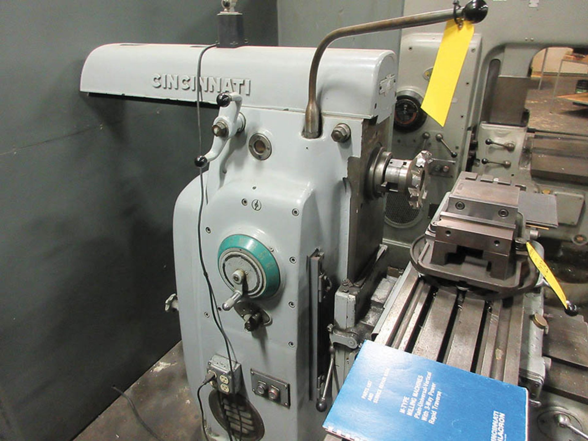 CINCINNATI HORIZONTAL MILLING MACHINE, MODEL NO.2 ML, SN 5J2U1V-57-R, 54" X 10" TABLE KNEE BED - Image 4 of 9