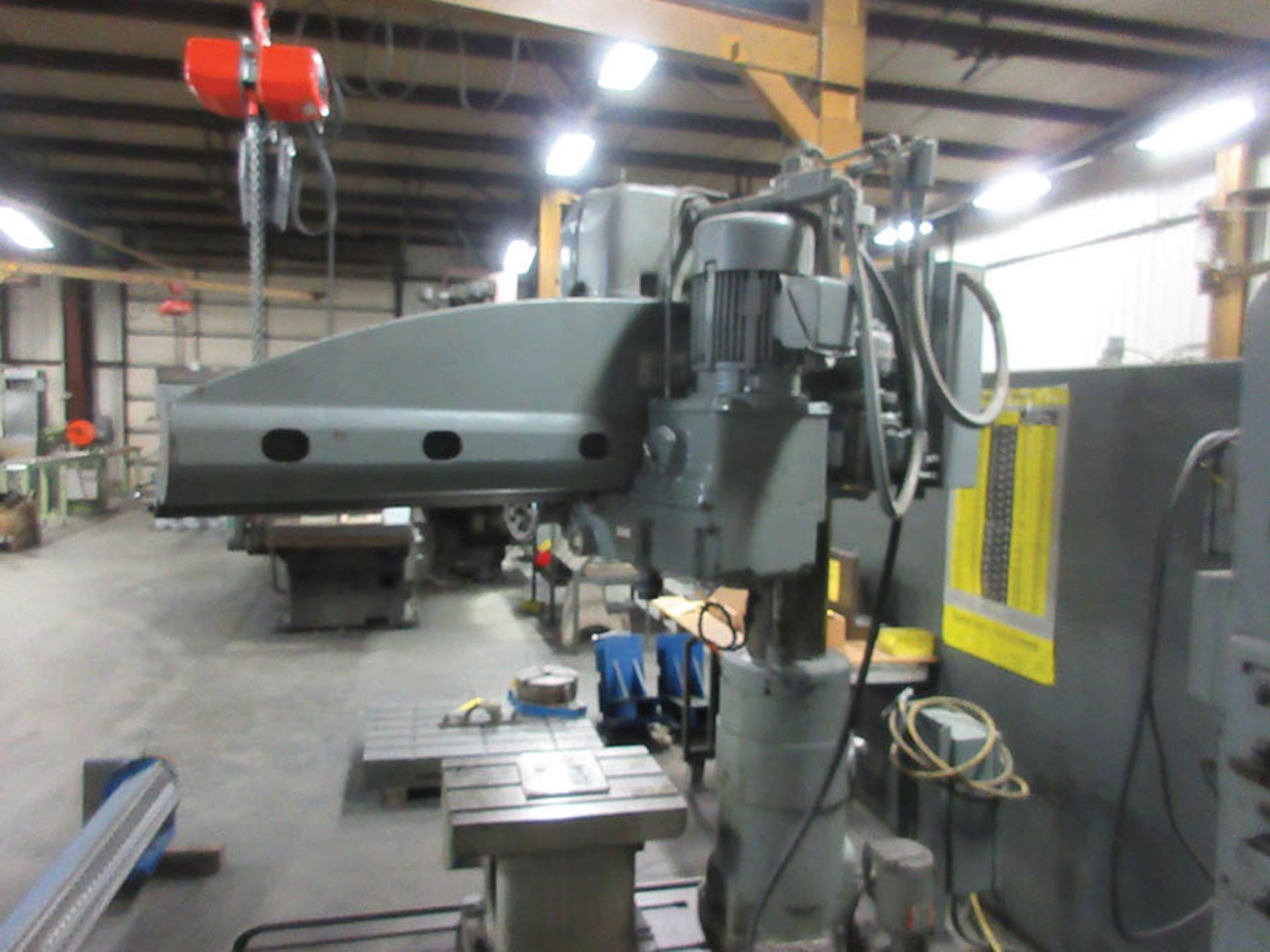 CARLTON 4' X 9'' RADIAL ARM DRILL, MODEL OA-4-FT-9-IN, 5-HP, S/N OA-1400 - Image 2 of 3