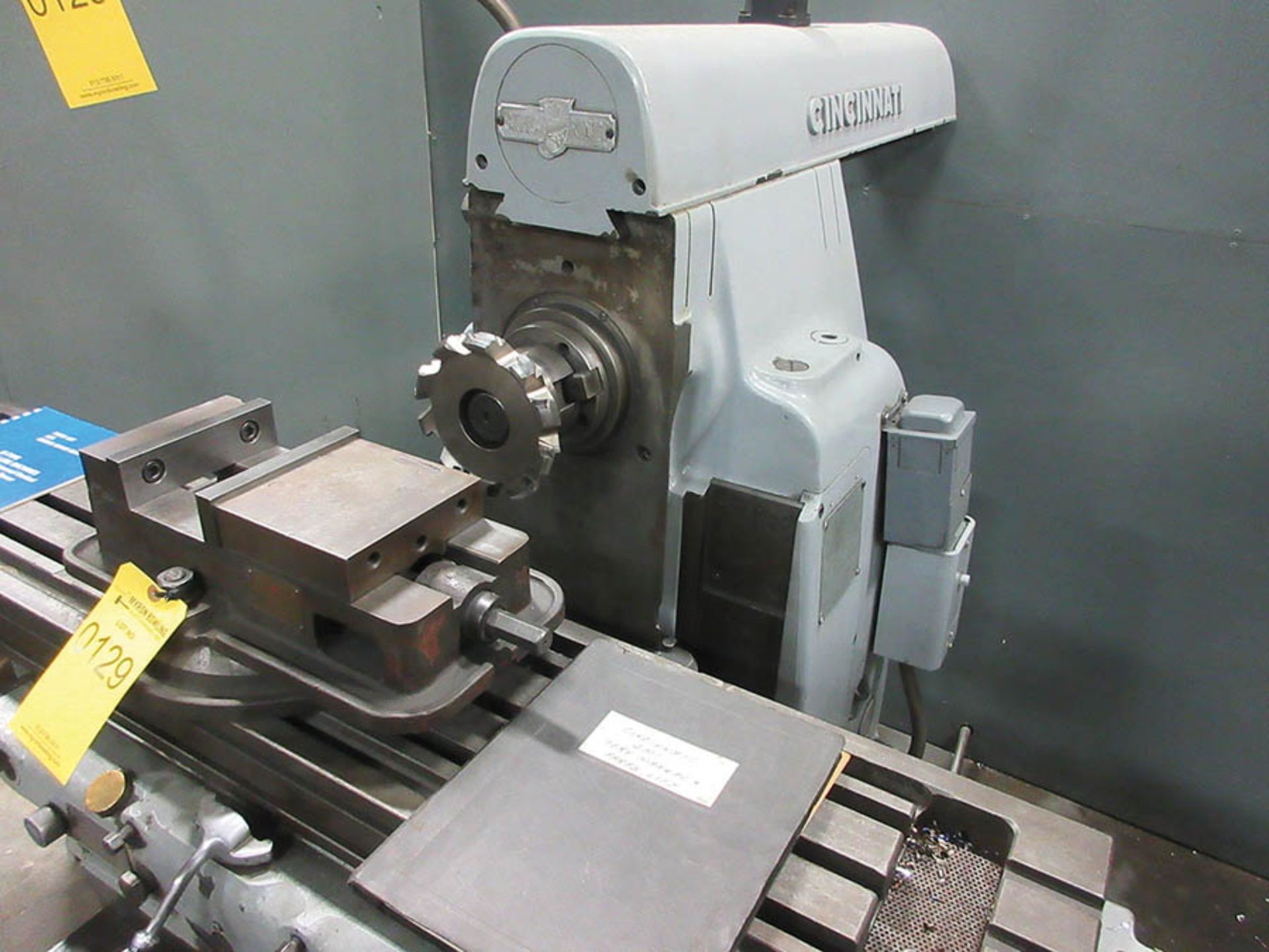 CINCINNATI HORIZONTAL MILLING MACHINE, MODEL NO.2 ML, SN 5J2U1V-57-R, 54" X 10" TABLE KNEE BED - Image 6 of 9