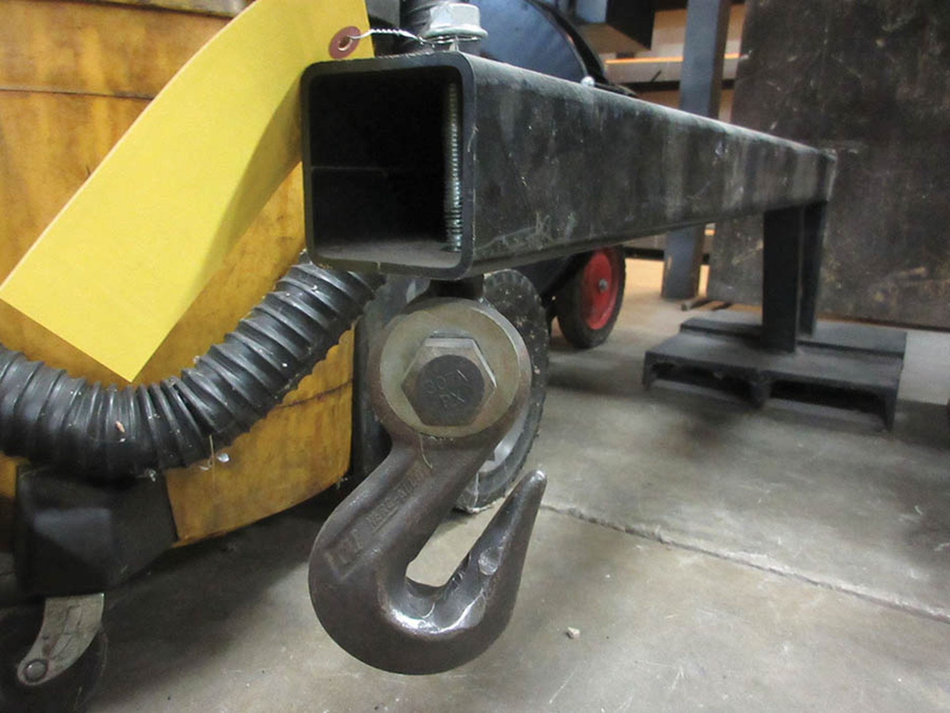 FORKLIFT JIB ATTACHMENT - Image 2 of 3