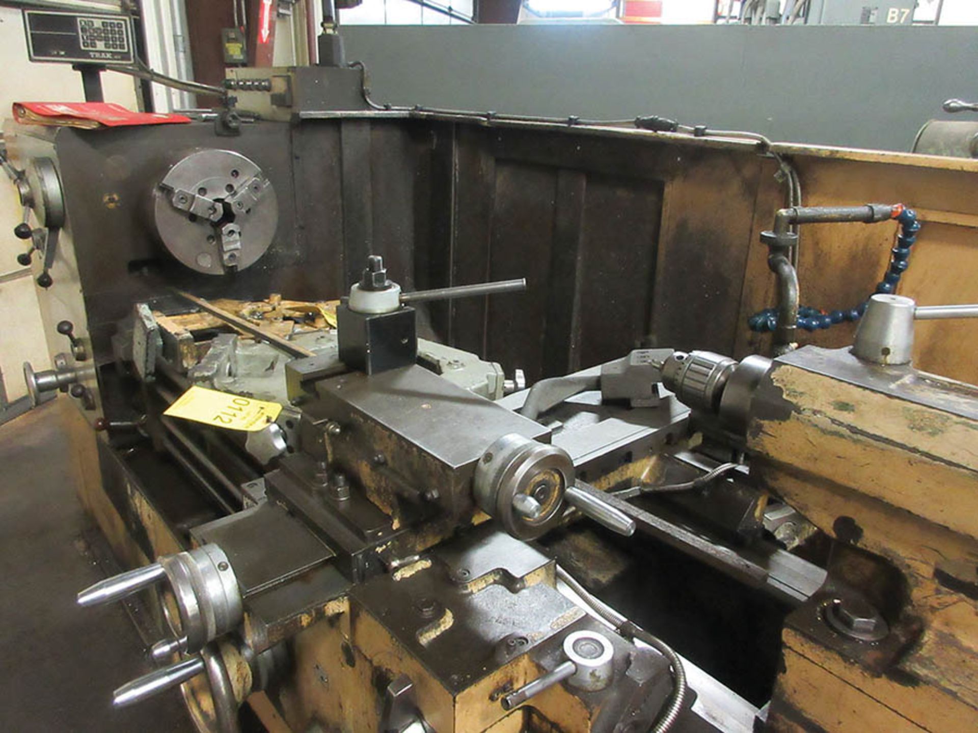 HMT ENGINE LATHE, 12'' 3-JAW CHUCK, TAILSTOCK, QUICK CHANGE TOOL POST, S/N 1520 - Image 4 of 5