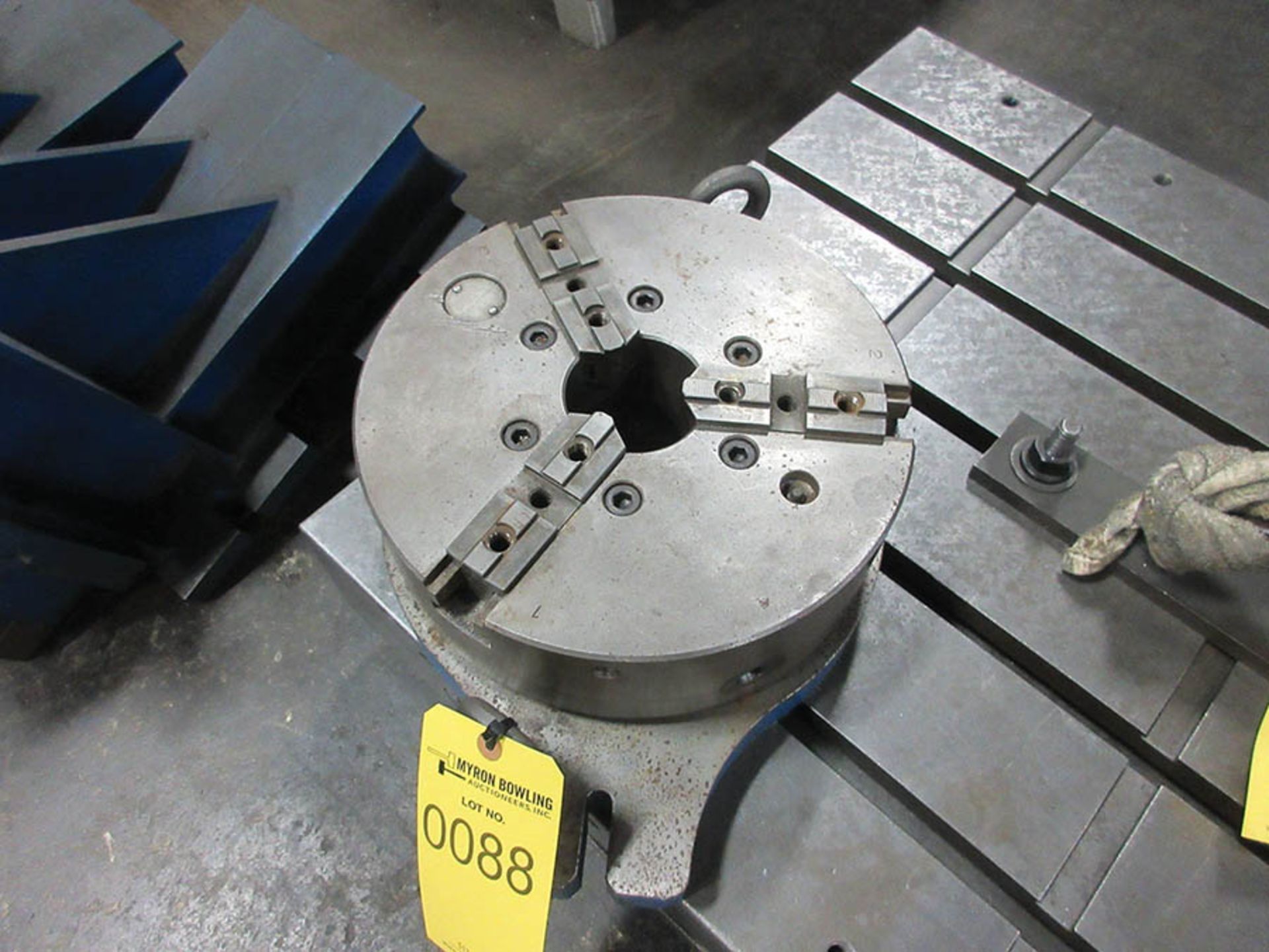 CUSHMAN CHUCKS 12'' 3-JAW CHUCK