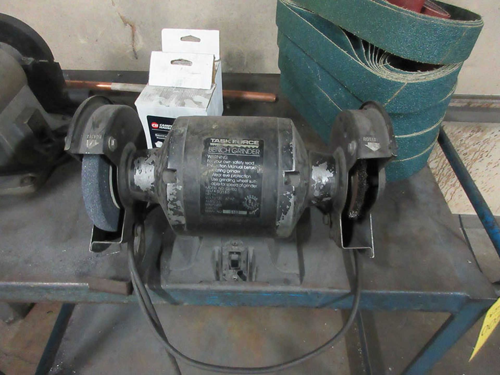 TASK FORCE 6'' DOUBLE-END BENCH GRINDER, CRAFTSMAN 2'' BELT, 6'' DISC GRINDER COMBO, 120V. W/ CART & - Image 2 of 3