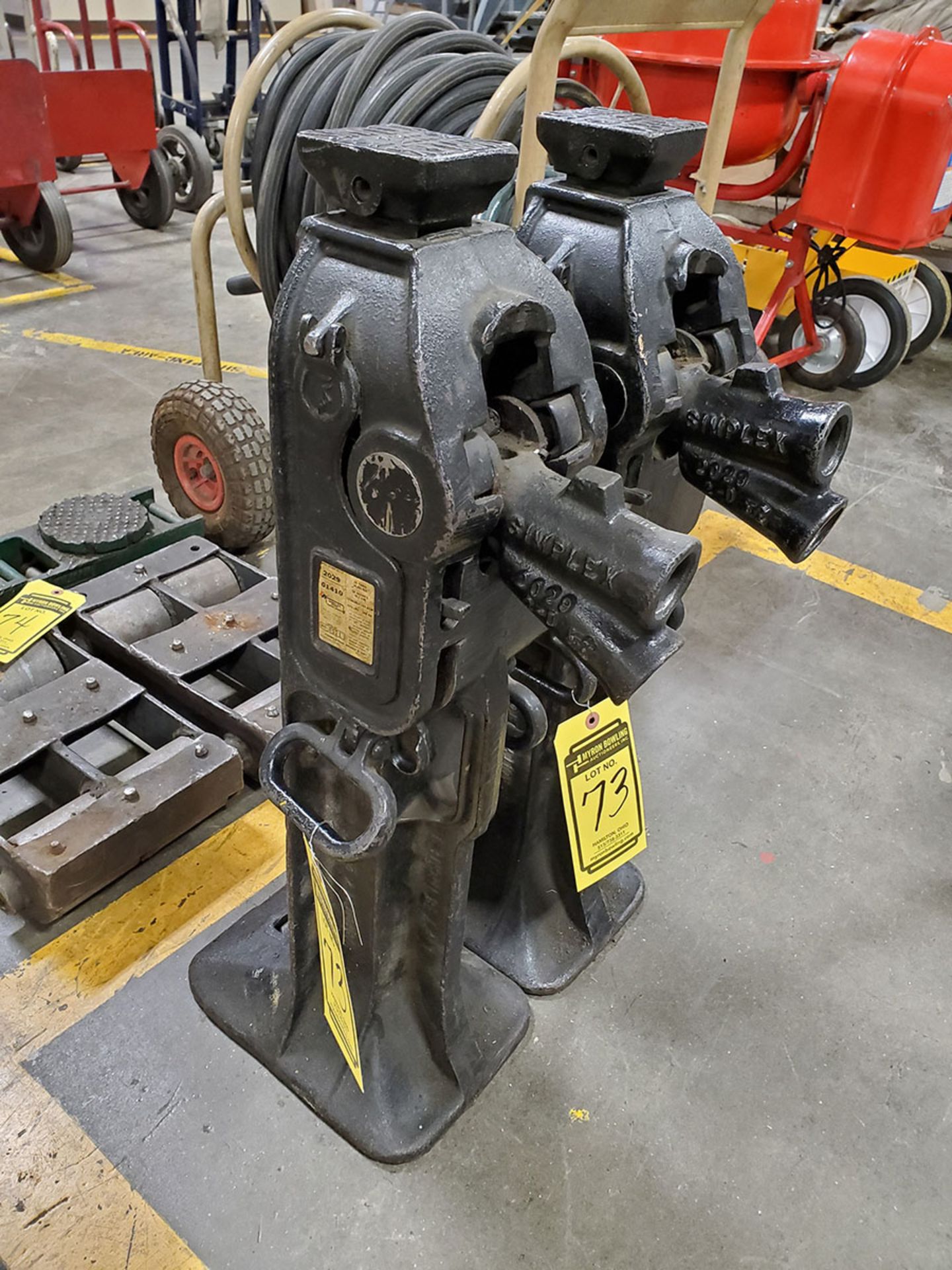 PAIR OF SIMPLEX PINE 20-TON JACKS; 18'' TRAVEL, MODEL 2029