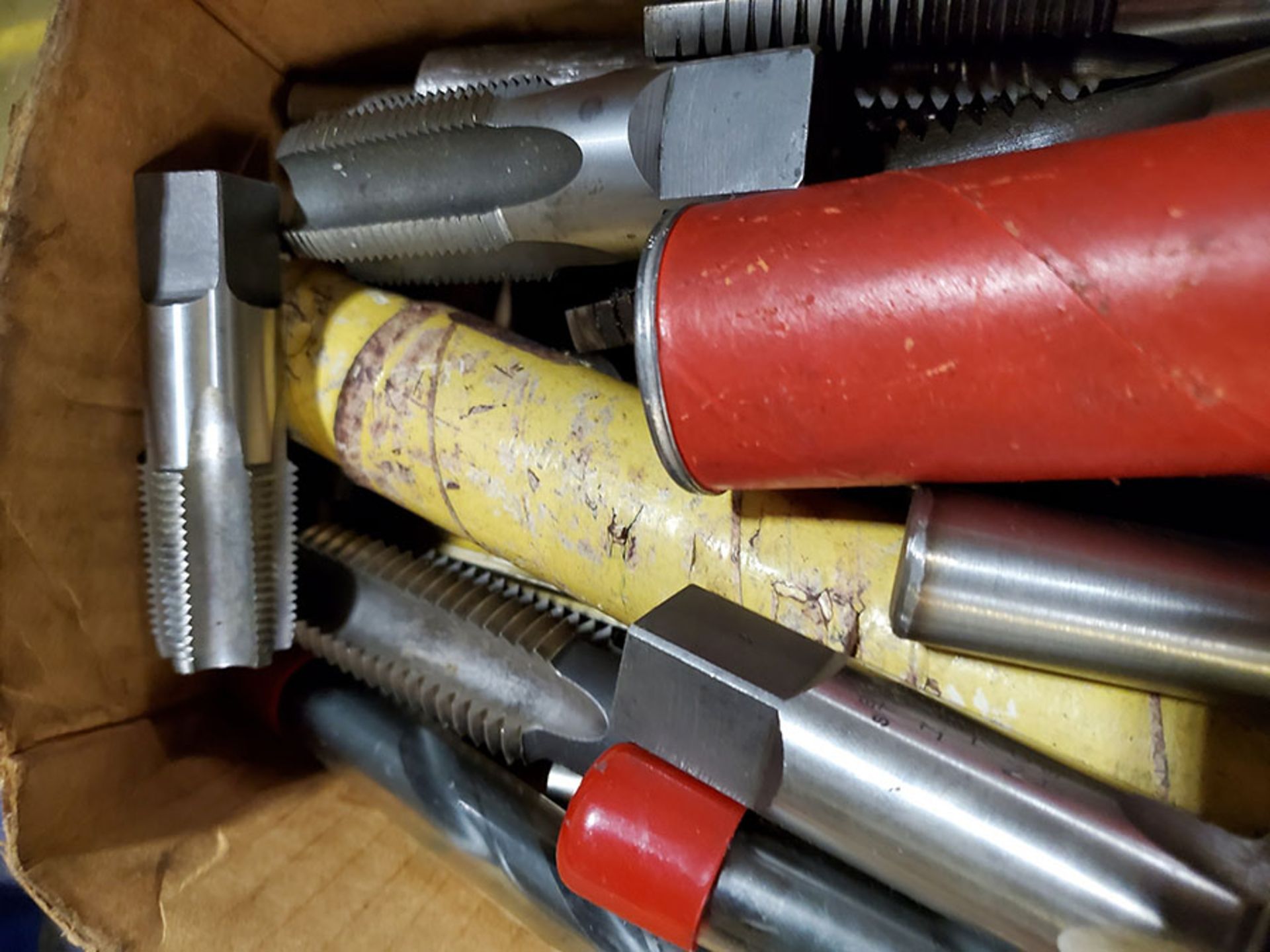 LOT OF ASSORTED TAPS, REAMERS, AND DRILL BITS - Image 8 of 9