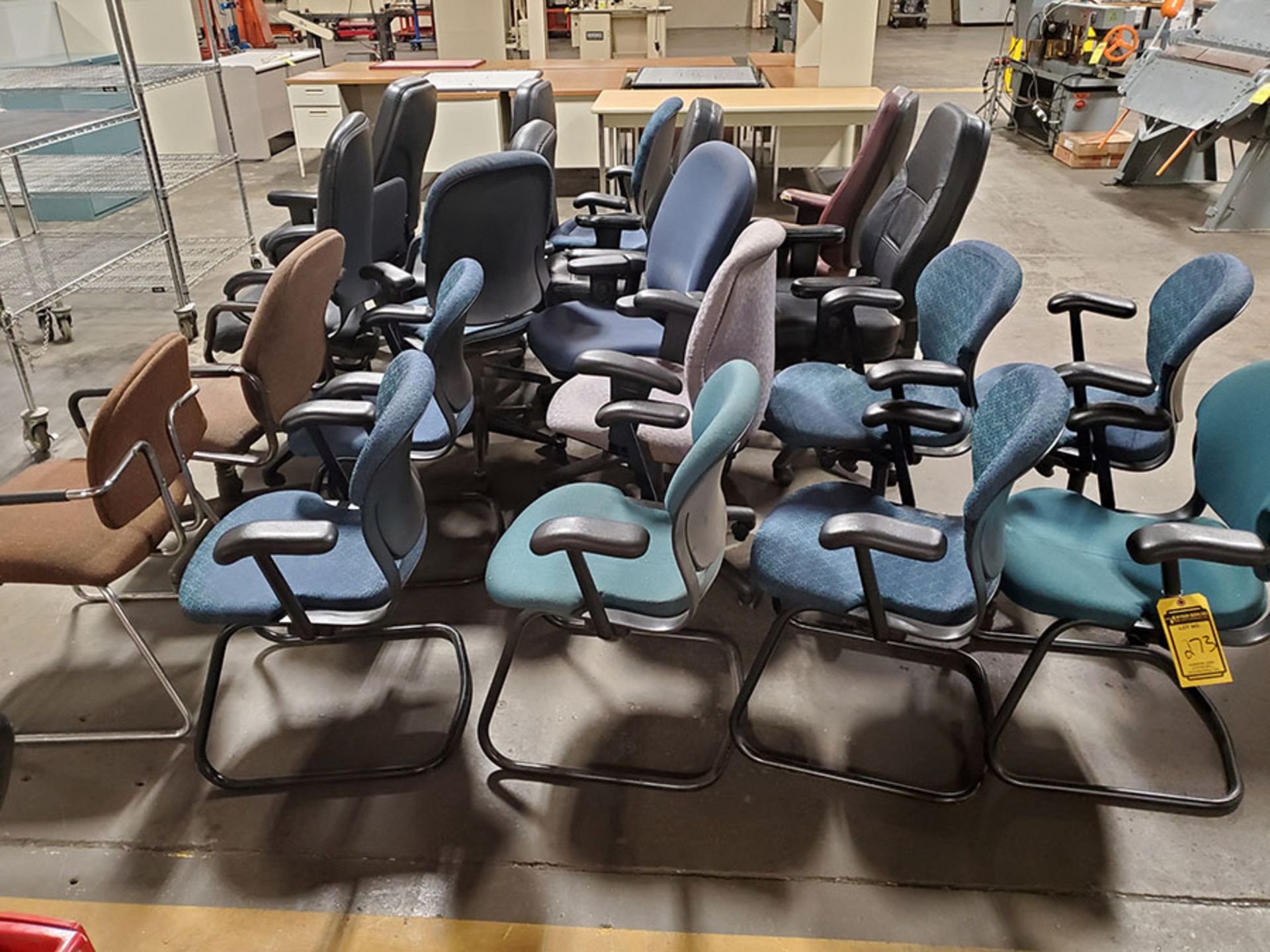 LOT OF ASSORTED CHAIRS