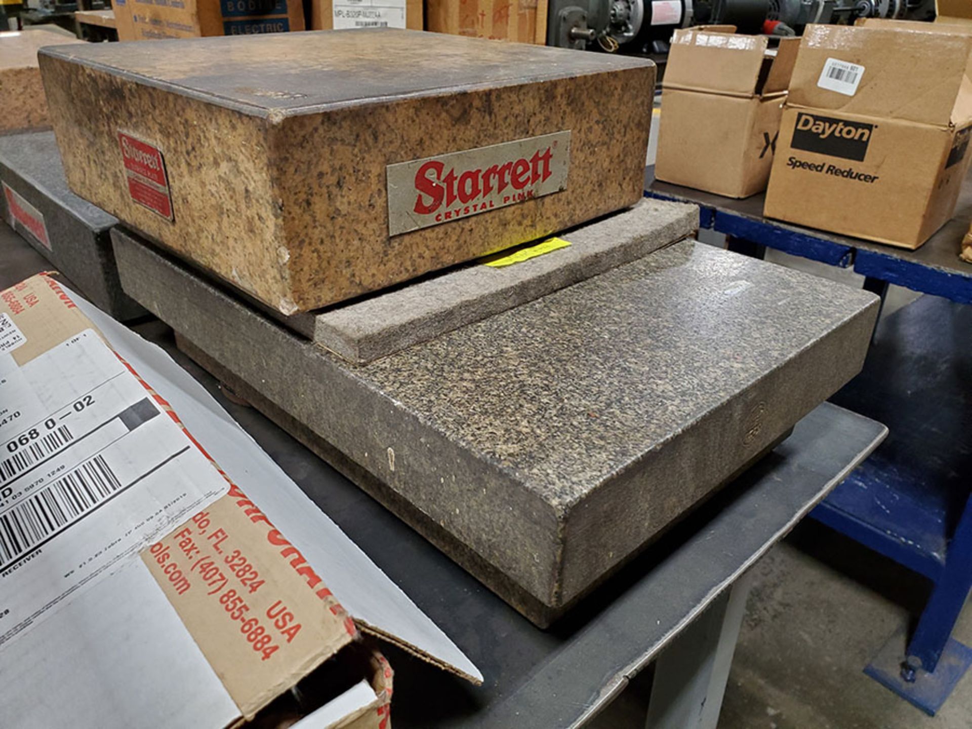 LOT OF ASSORTED GRANITE SURFACE PLATES ON STEEL WORKTABLE - Image 5 of 9