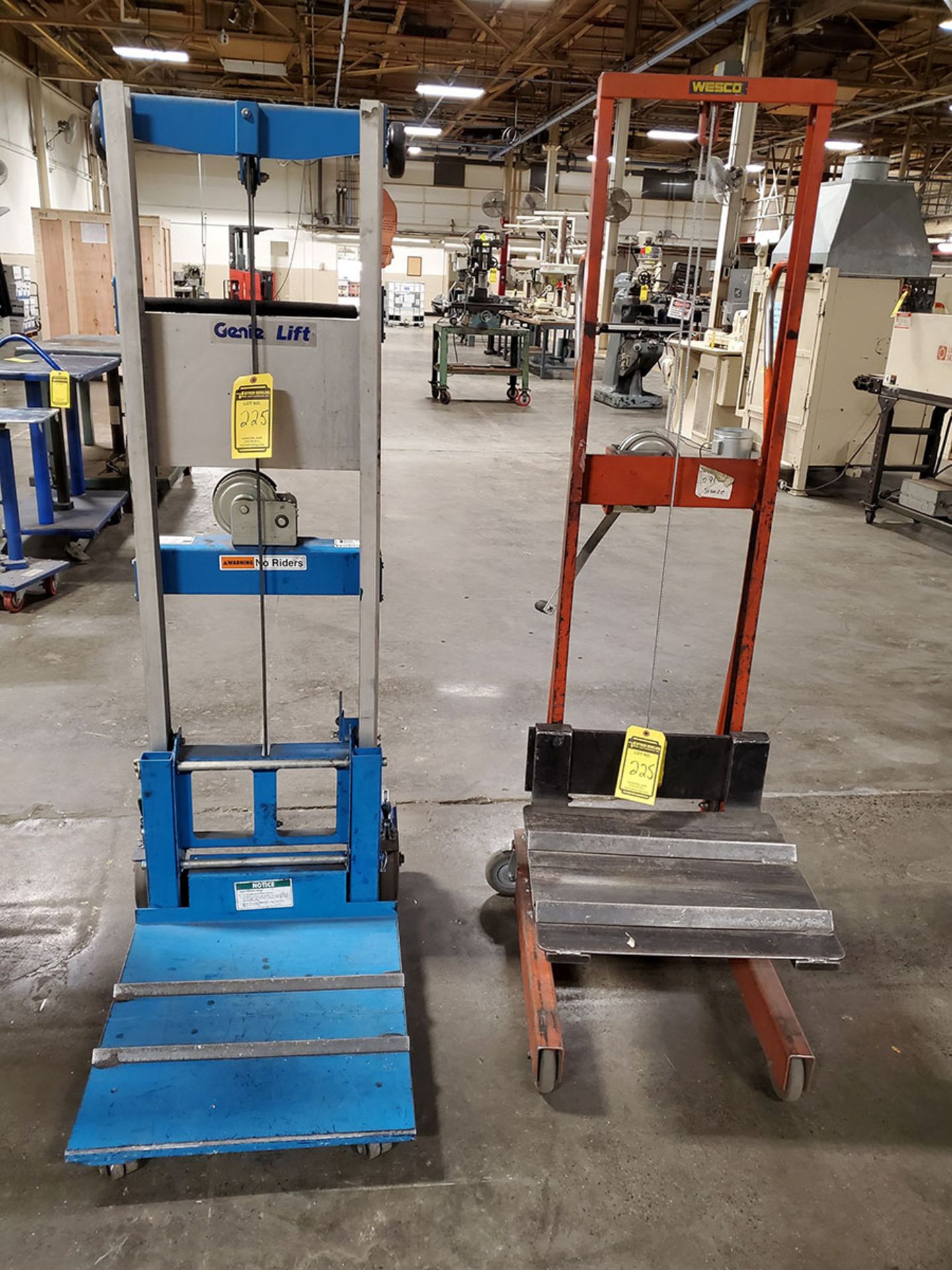 GENIE 500 LB. CAPACITY & WESCO 500 LB. CAPACITY LIFTS