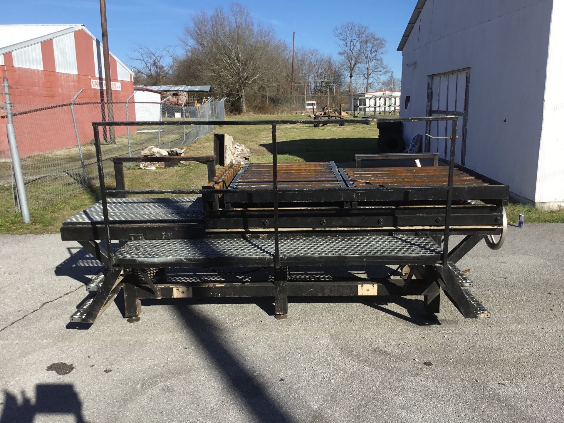 *LOCATED TULLAHOMA, TN* Adjustable Die-Changing Conveyor Table, Dimensions: 71" L x 106" W x 62" H