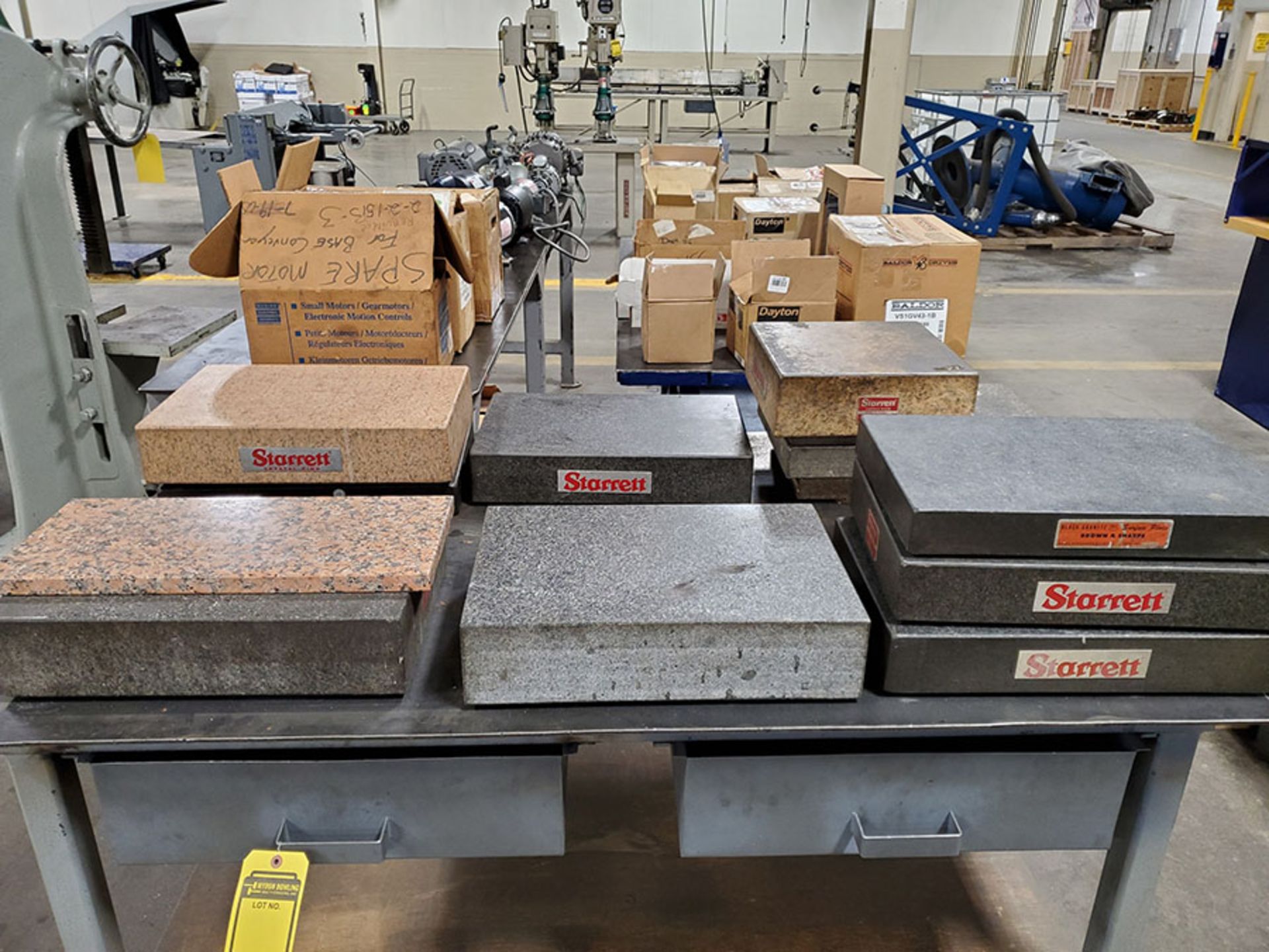 LOT OF ASSORTED GRANITE SURFACE PLATES ON STEEL WORKTABLE - Image 2 of 9