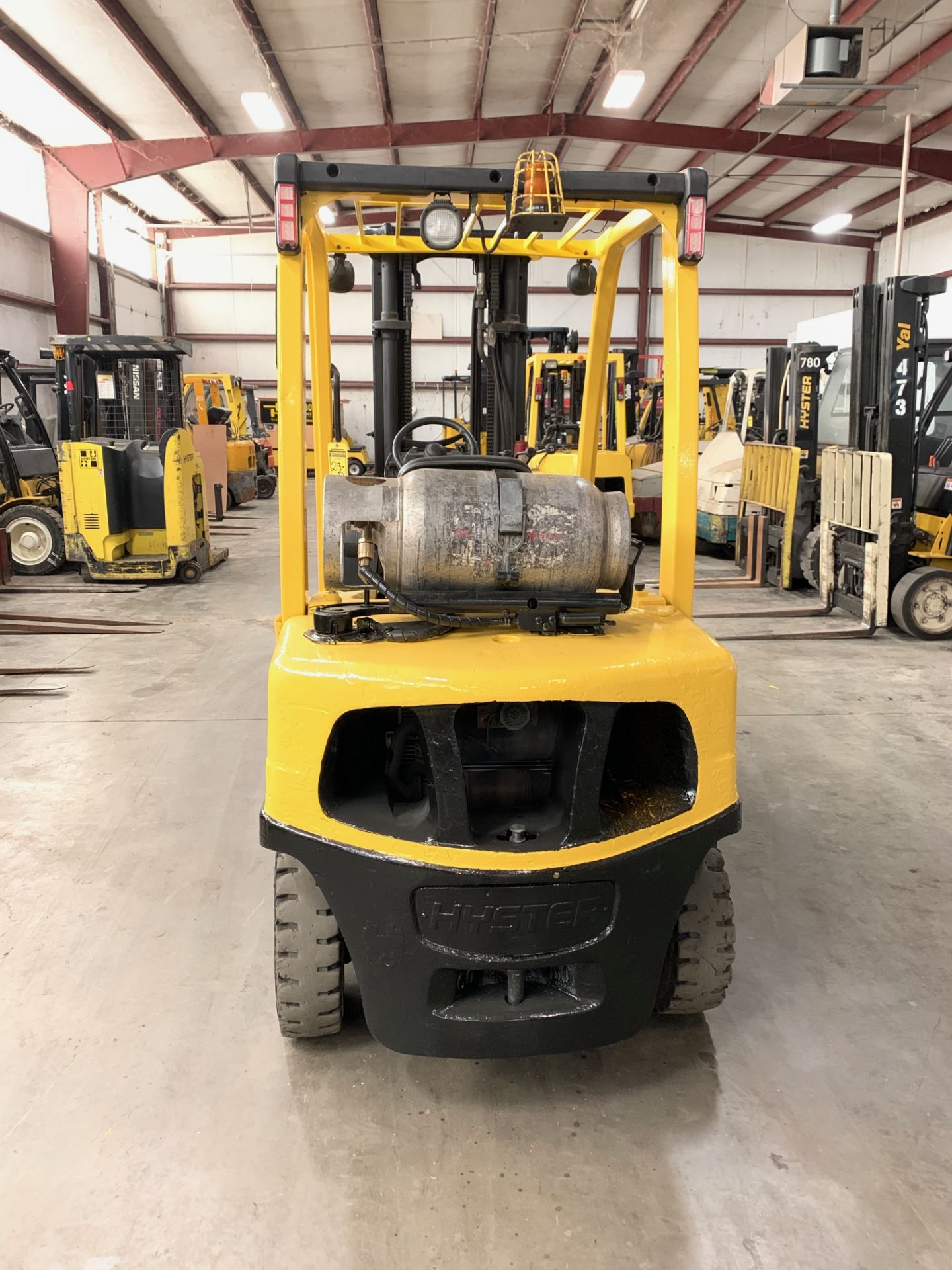 *LOCATED OHIO* 2007 HYSTER 6,000-LB CAP FORKLIFT, MOD: H60FT, LP, PNEUMATIC TIRE, 3-STAGE, SIDESHIFT - Image 3 of 10