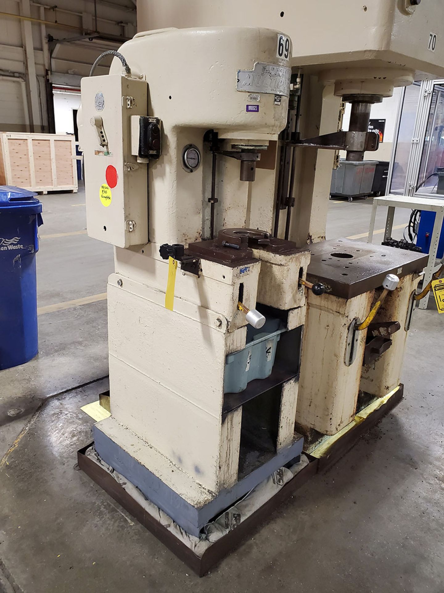 DENISON HYDRAULIC MULTIPRESS 4-TON CAPACITY OPEN GAP; MODEL DF4C01C17S02, S/N 10055-T7