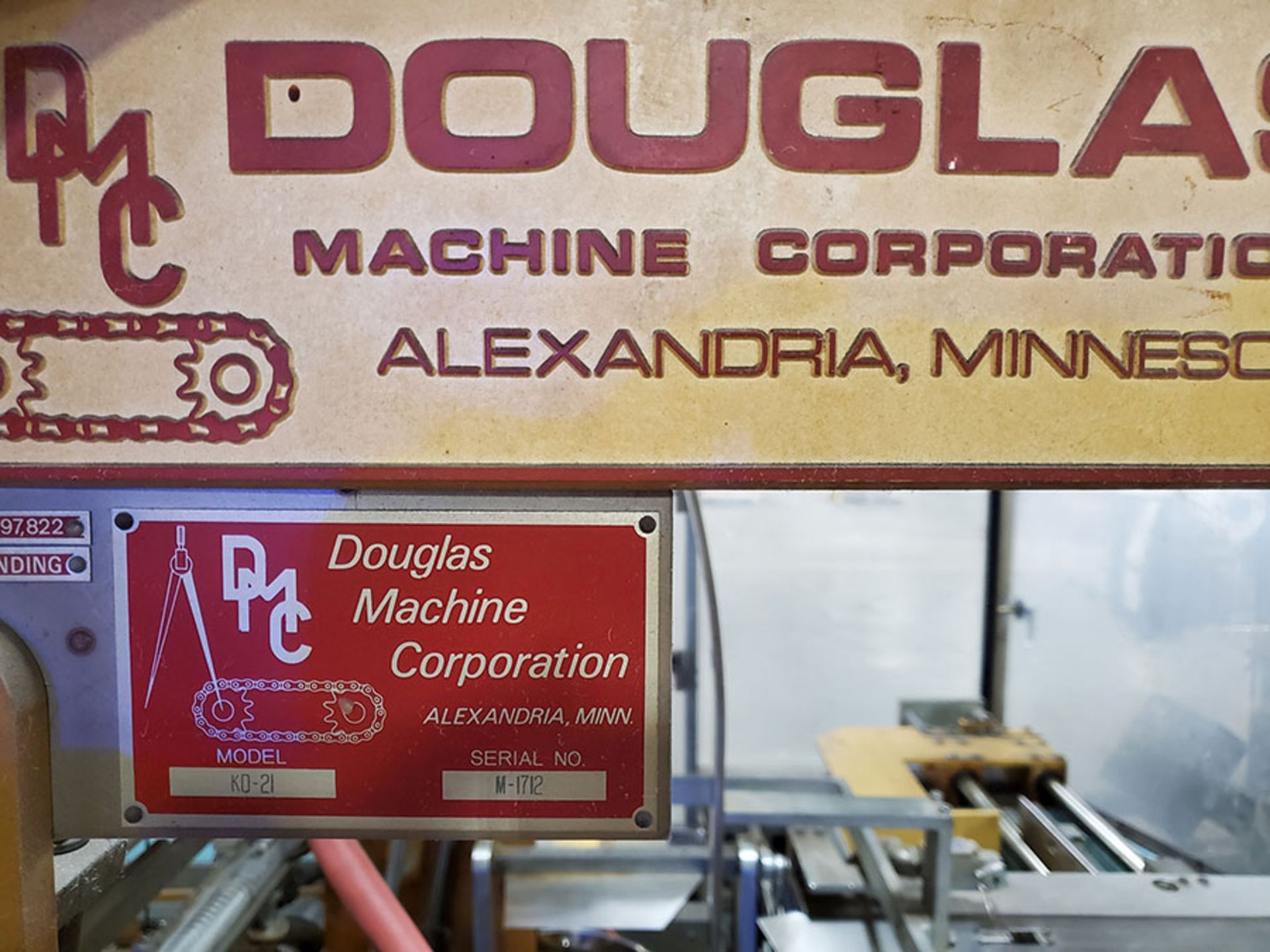 DOUGLAS CASE PACKAGING MACHINE WITH CONVEYOR - Image 7 of 10