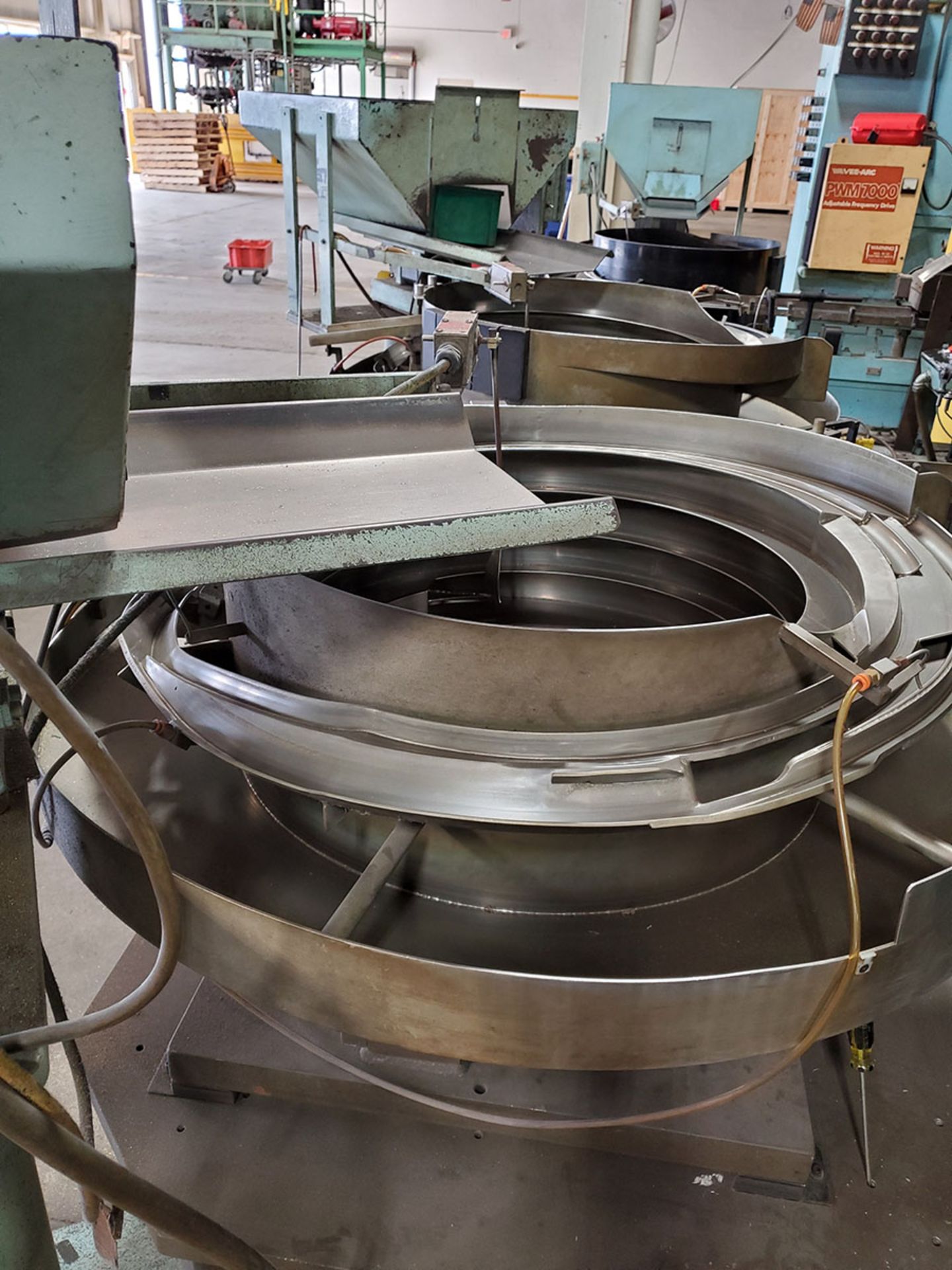 LOT OF (3) PERFORMANCE FEEDERS; S/N F299100, F209099, 299101, BOWL FEEDERS - Image 9 of 14