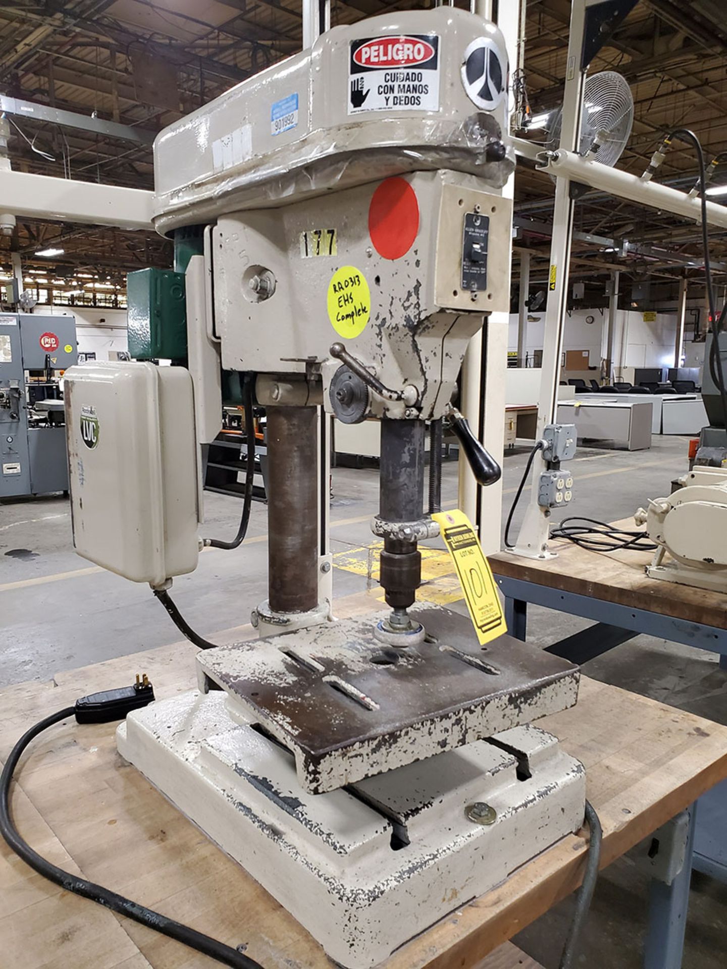 ROCKWELL VERTICAL DRILL PRESS; S/N 1818982 & BALDOR GRINDER/BUFFER; CAT 623E, BOTH MOUNTED ON - Image 3 of 6