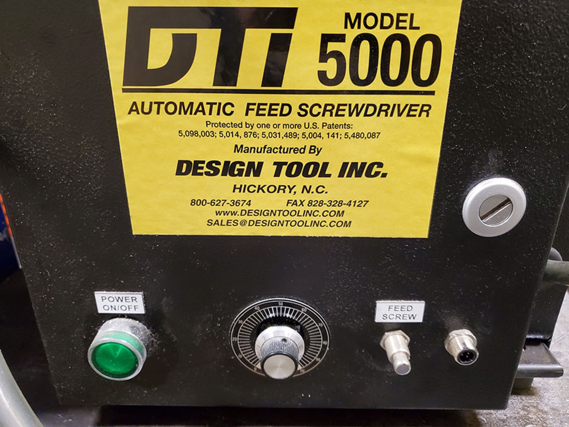 DTI AUTOMATIC FEED SCREWDRIVER; MODEL 5000 WITH SCREWS - Image 5 of 5