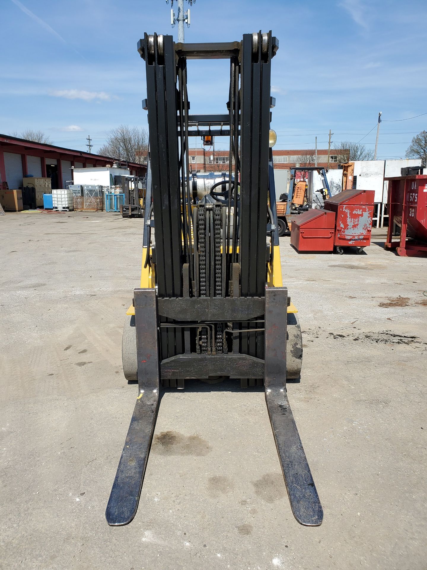 CATERPILLAR GC55KS1 12,000 LB. CAP. LPG FORKLIFT, 3-STAGE MAST, 209'' MAX LOAD HEIGHT, SOLID - Image 5 of 13