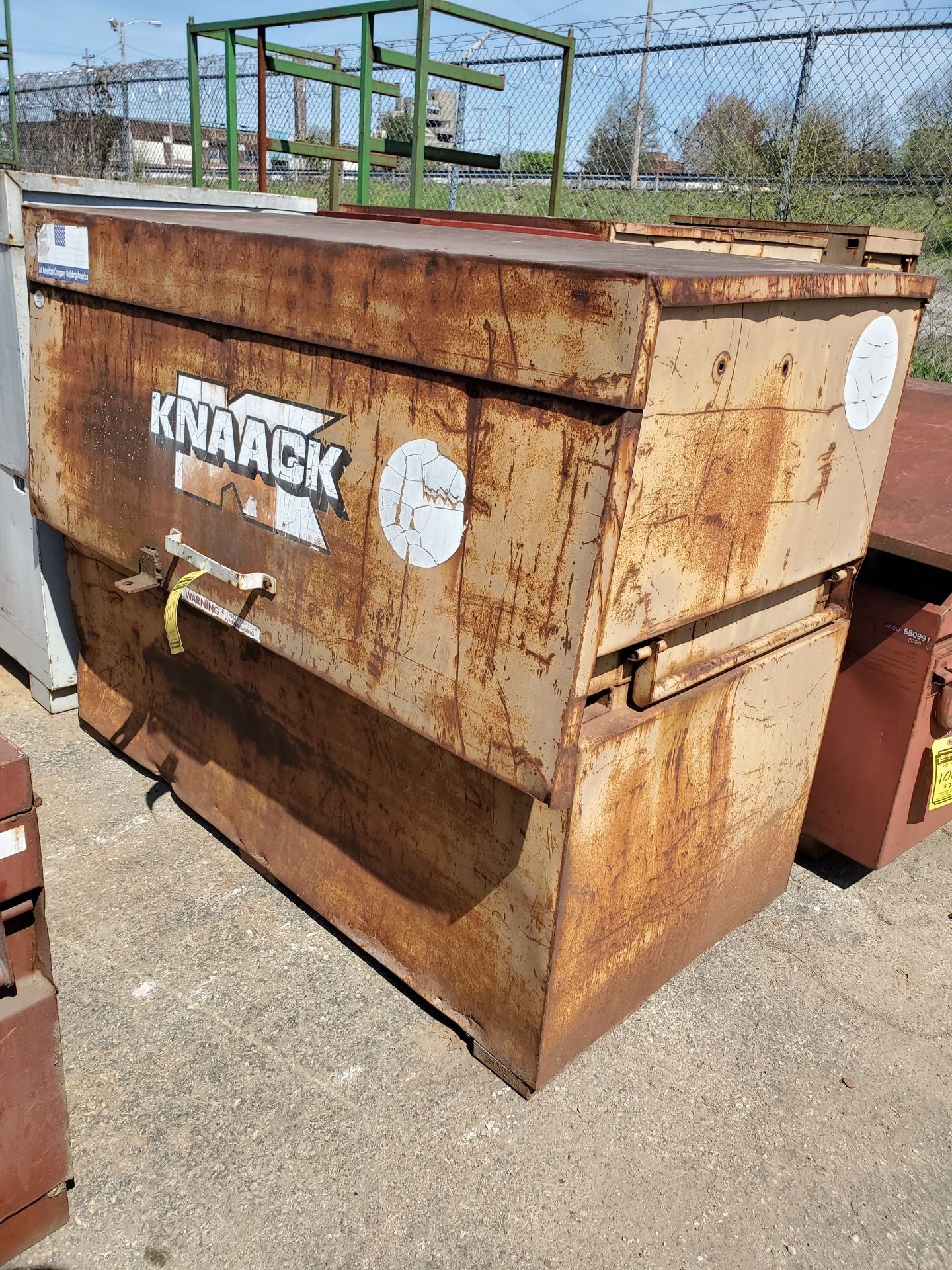 KNAACK GANG BOX 60'' X 46'' X 30''