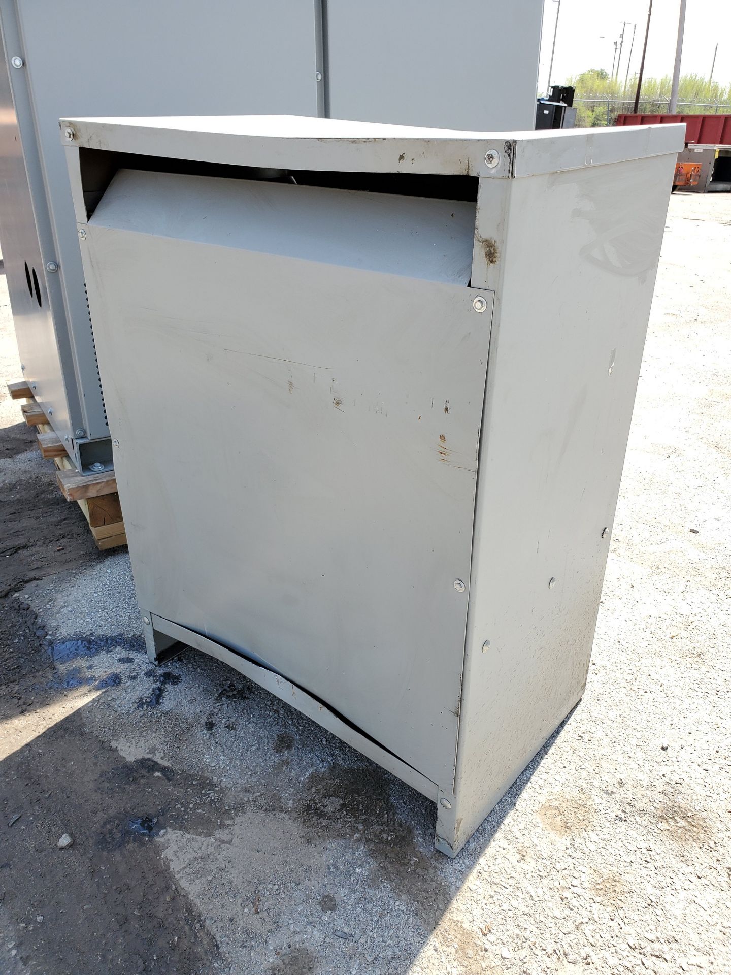 EGS TRANSFORMER 150 KVA, 240 V. / 120 V. L.R., 480 V H.R., CAT #T5H150S - Image 4 of 5