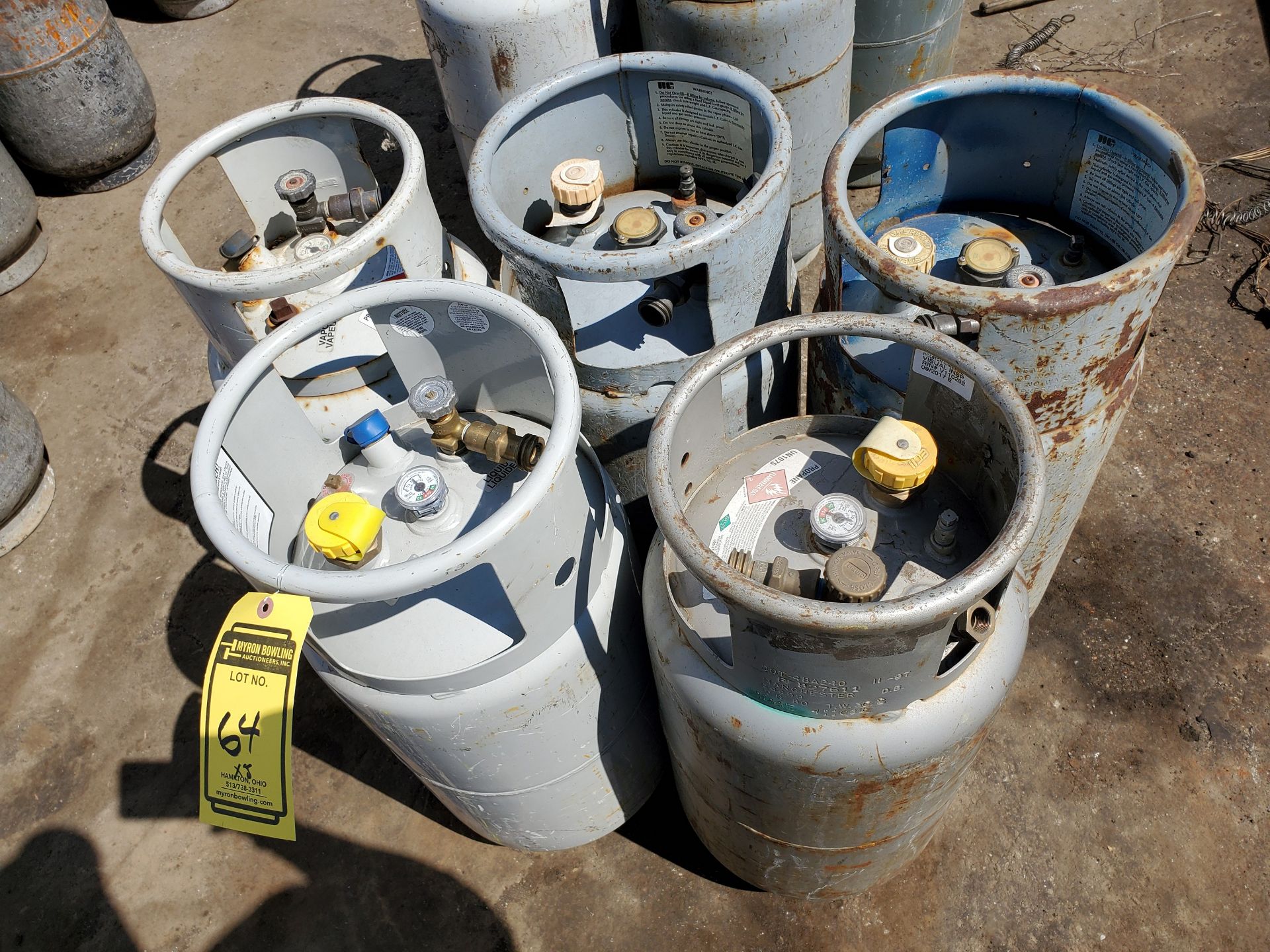 (5) 33# FORKLIFT PROPANE TANKS