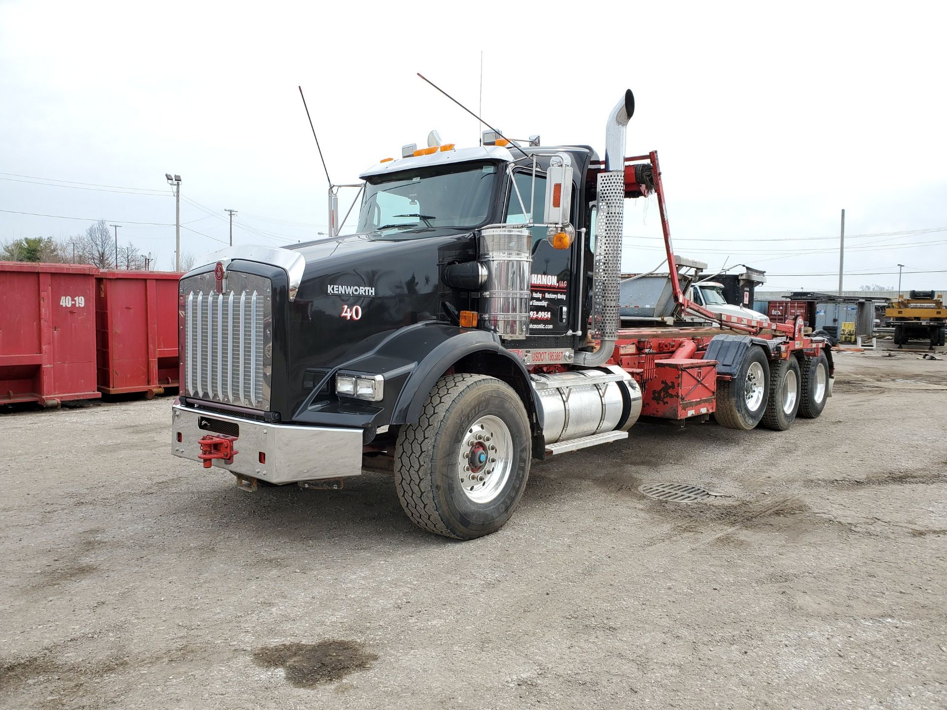 2014 KENWORTH T800 75,000 LB. HOIST & ROLL-OFF TRACTOR, VIN 1NKDX4TX1EJ341596, 258,000 MILES, - Image 31 of 34