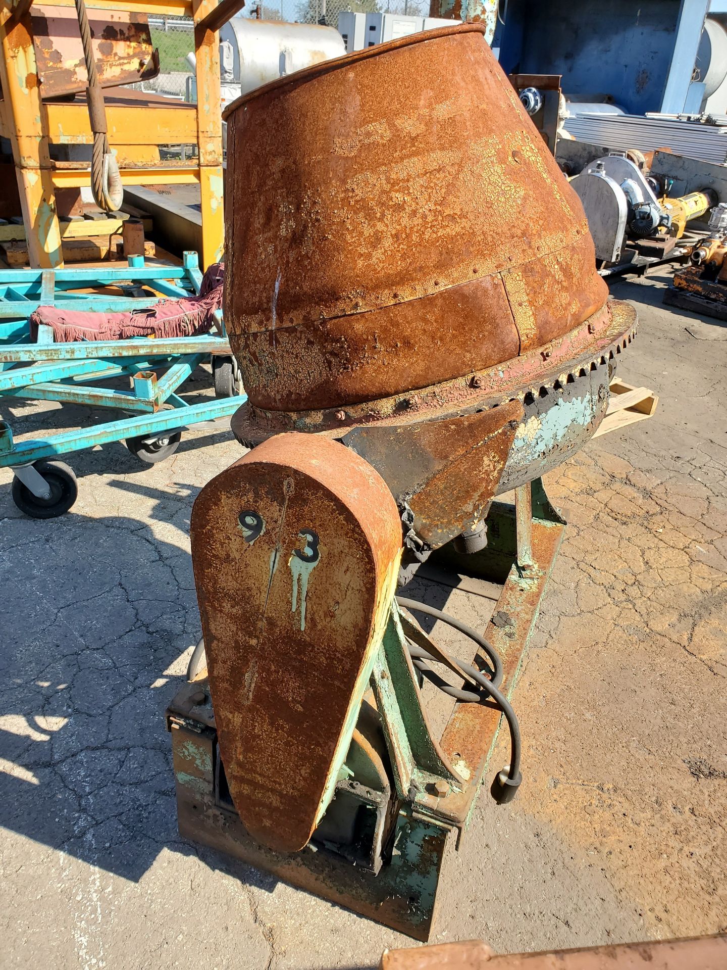 CEMENT MIXER & CHAMPION BLOWER 7 FORGE CO. BELT DRIVEN DRILL PRESS - Image 7 of 7