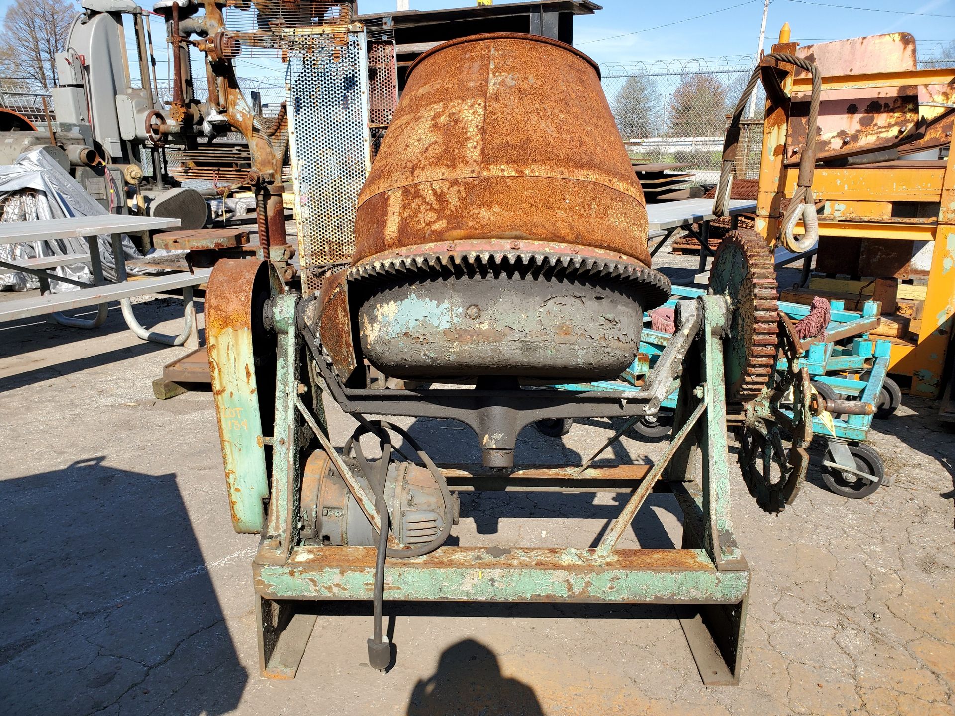 CEMENT MIXER & CHAMPION BLOWER 7 FORGE CO. BELT DRIVEN DRILL PRESS - Image 5 of 7