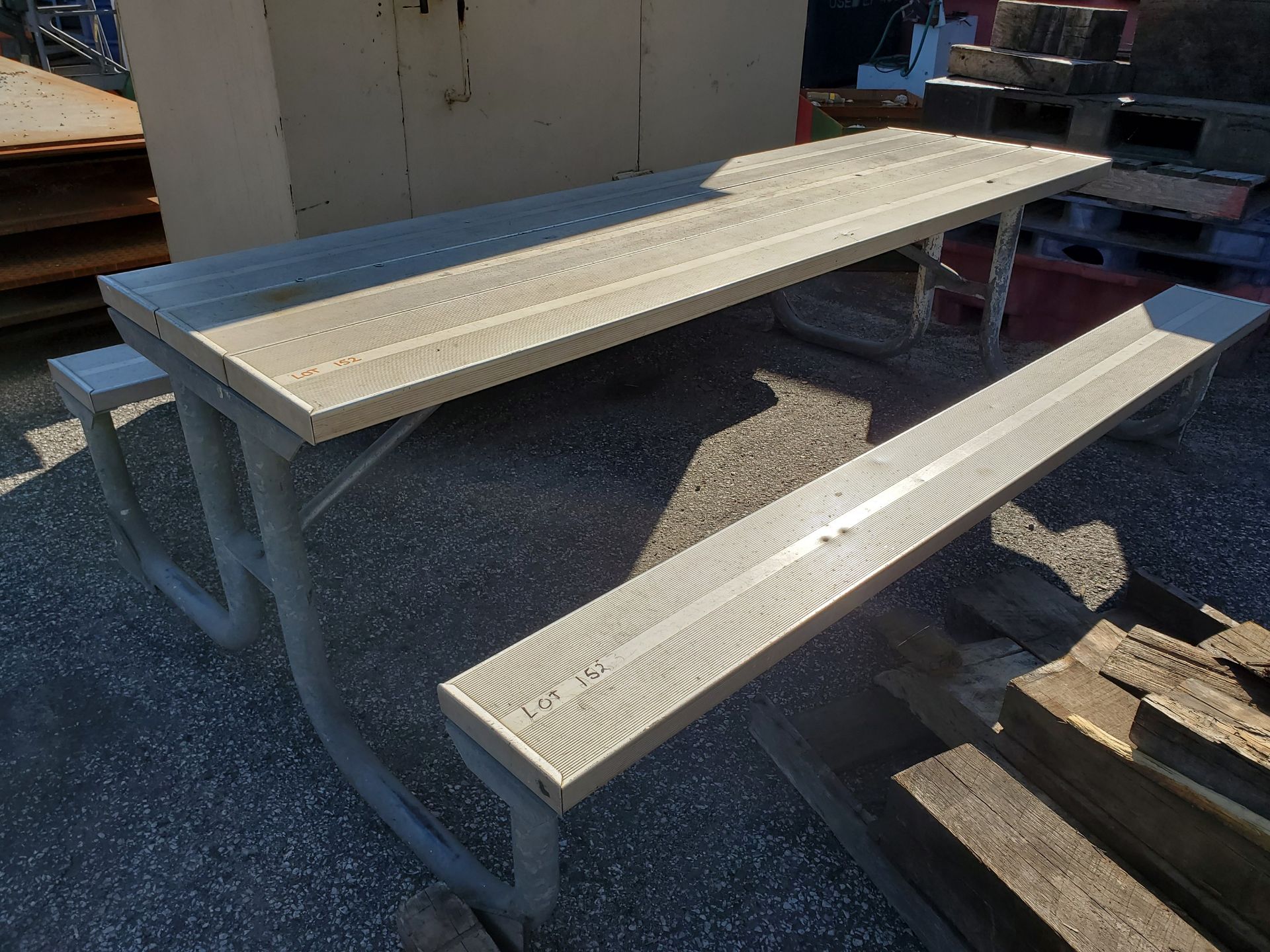 8' ALUMINUM PICNIC TABLE