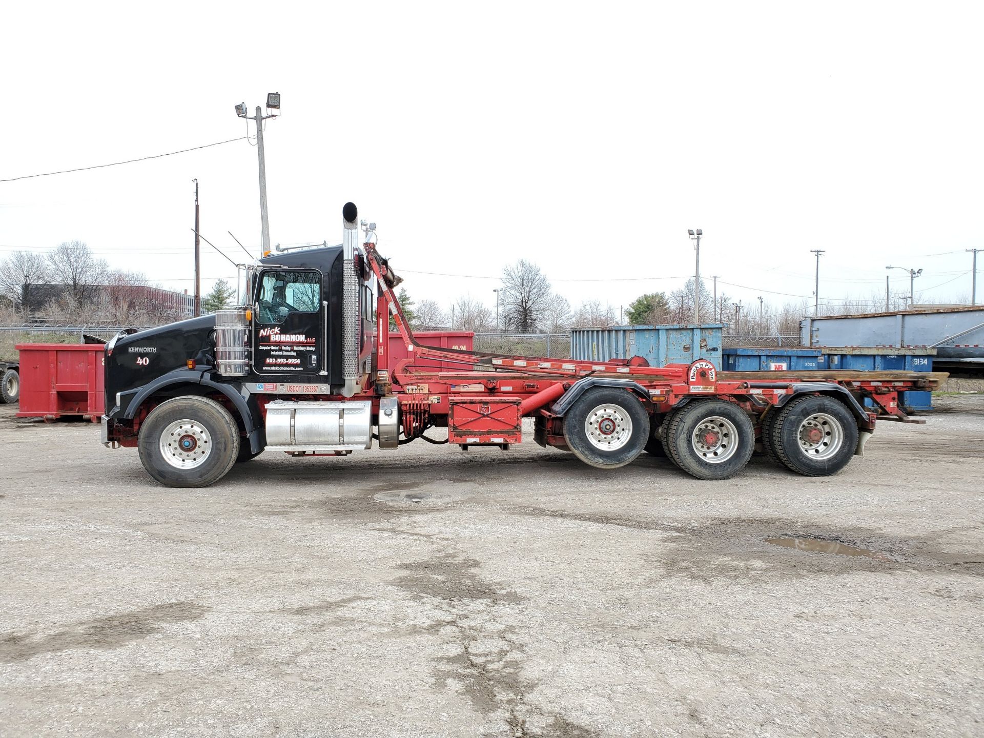 2014 KENWORTH T800 75,000 LB. HOIST & ROLL-OFF TRACTOR, VIN 1NKDX4TX1EJ341596, 258,000 MILES, - Image 3 of 34