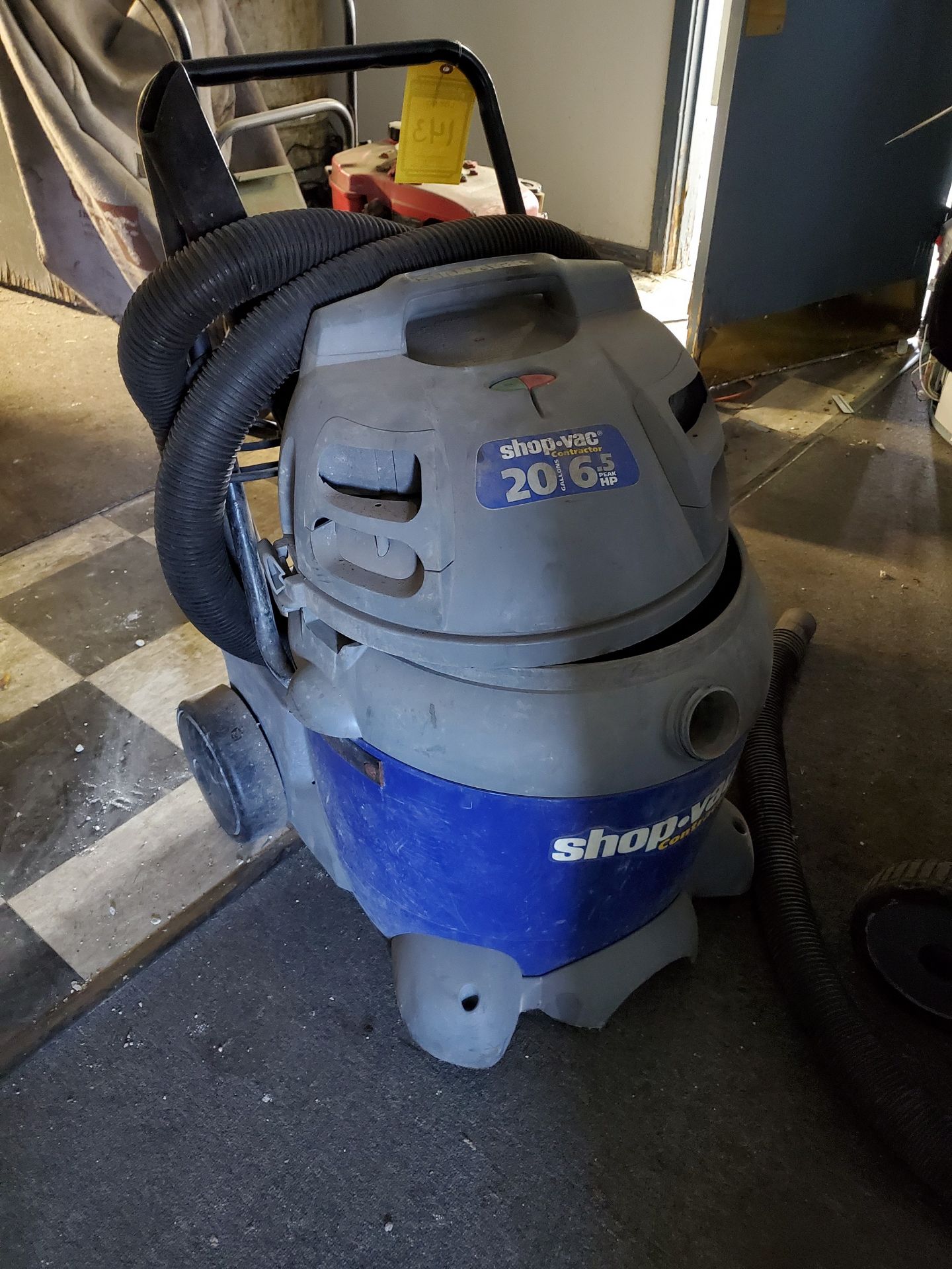 (3) INDUSTRIAL VACUUMS; SHOP VAC 20 GAL., (2) RIDGIT 16 GAL. - Image 3 of 5