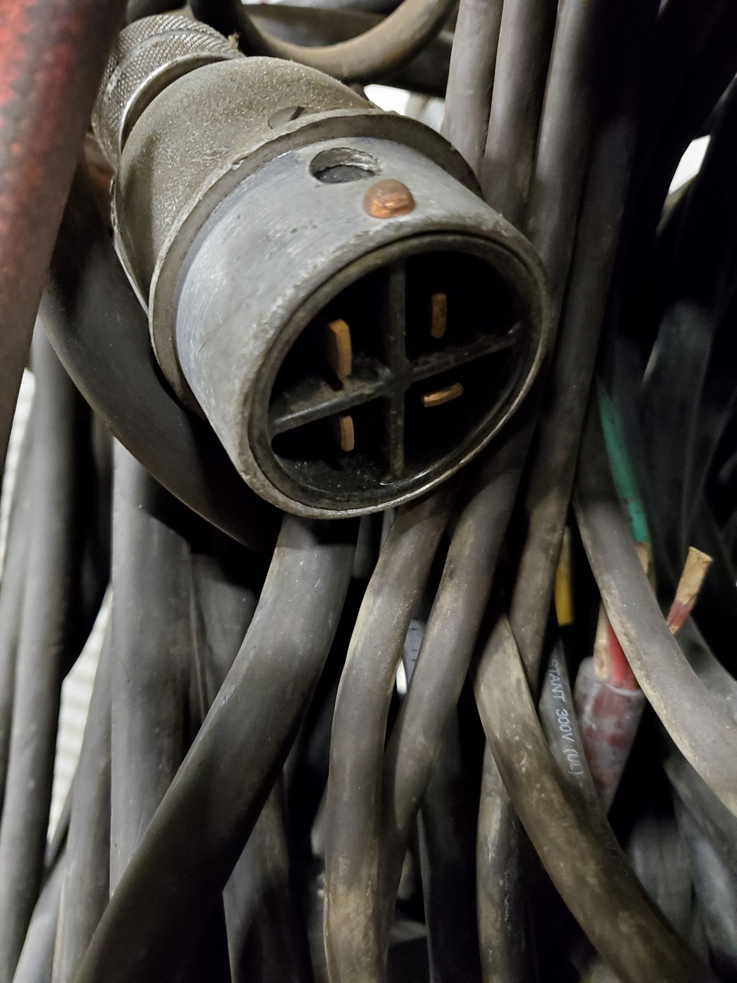 CAGE FULL OF HEAVY ELECTRICAL WIRE - Image 9 of 12