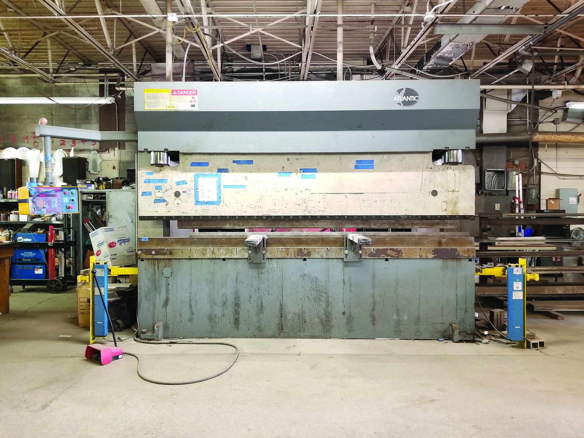 ATLANTIC HYDRAULIC CNC PRESS BRAKE; MODEL HDE-225-10, 12' BED, S/N 90440 - Image 6 of 6