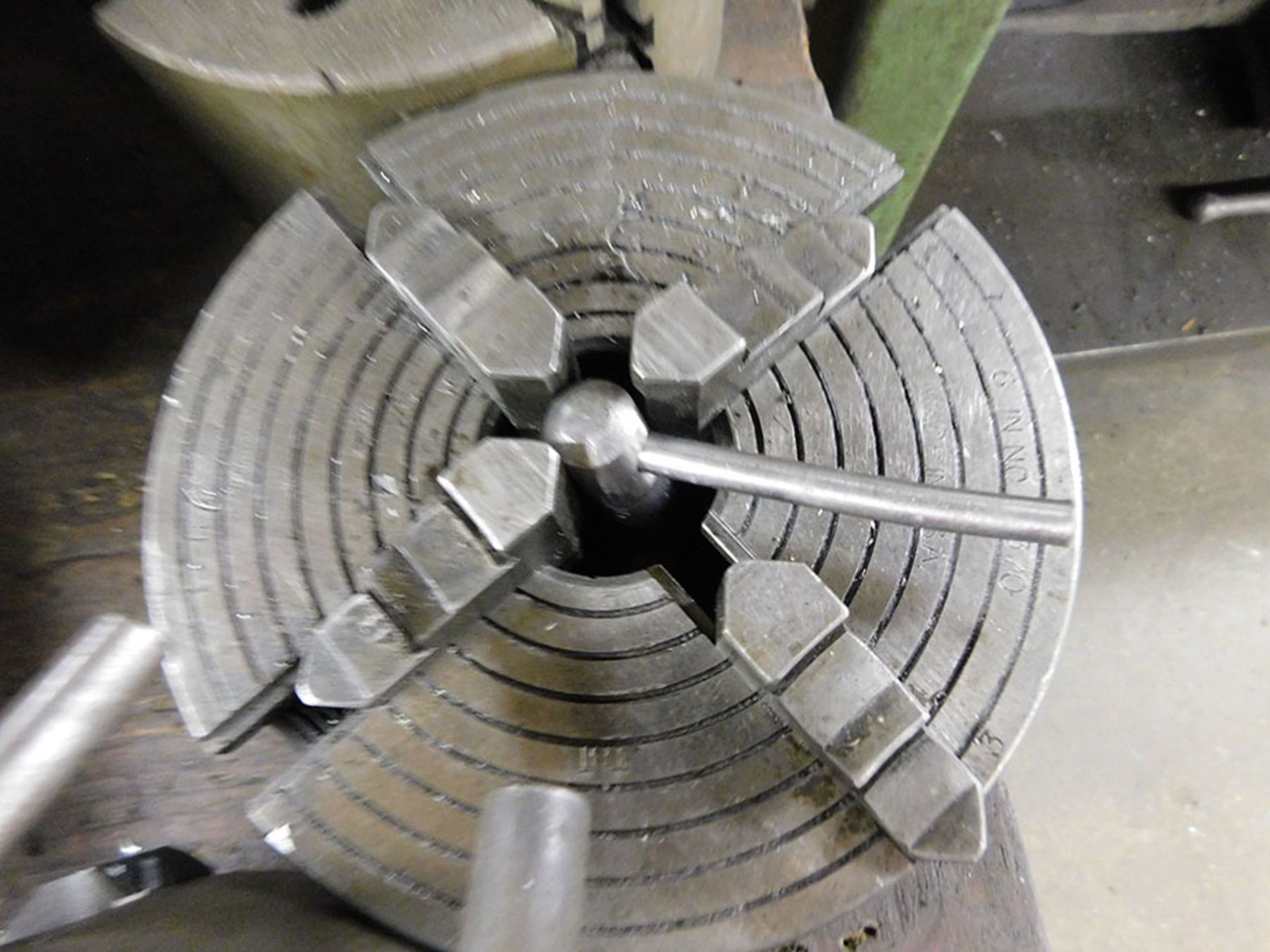 4-JAW CHUCK