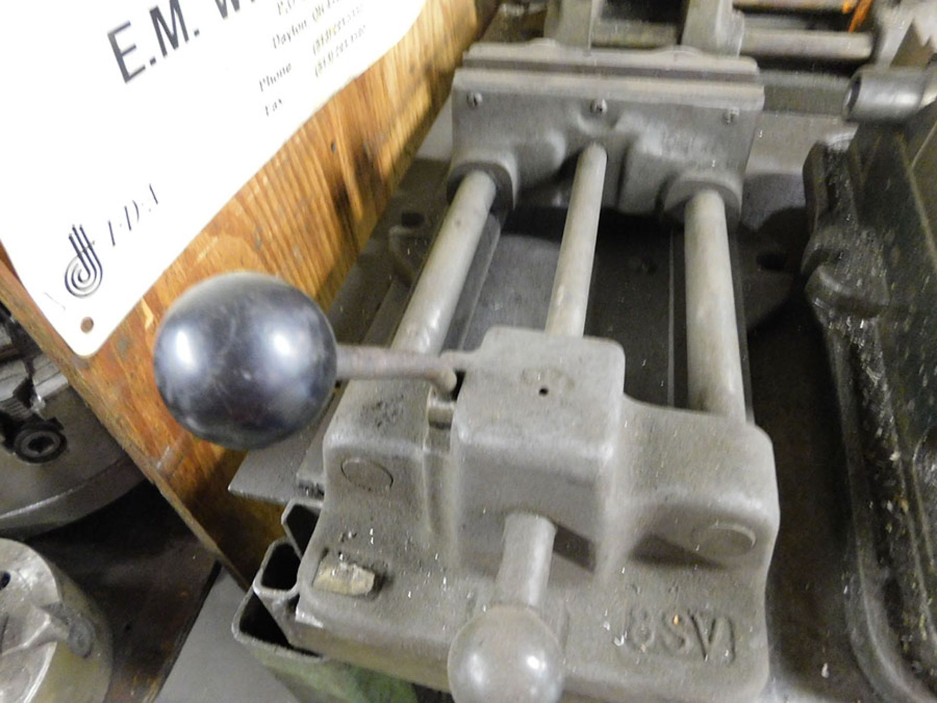 MACHINE VISE