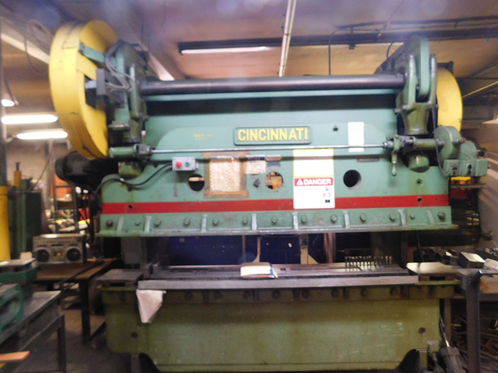 CINCINNATI PRESS BRAKE MACHINE 1156, S/N 25698, 50 X 6, 3'' STROKE