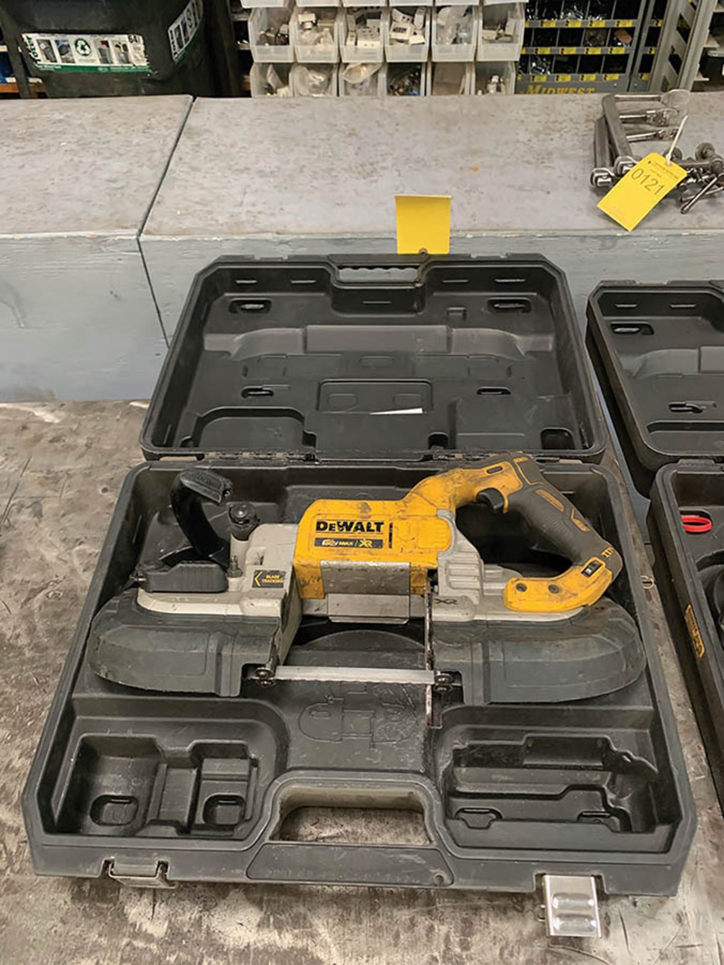 DEWALT CORDLESS PORTABLE BANDSAW