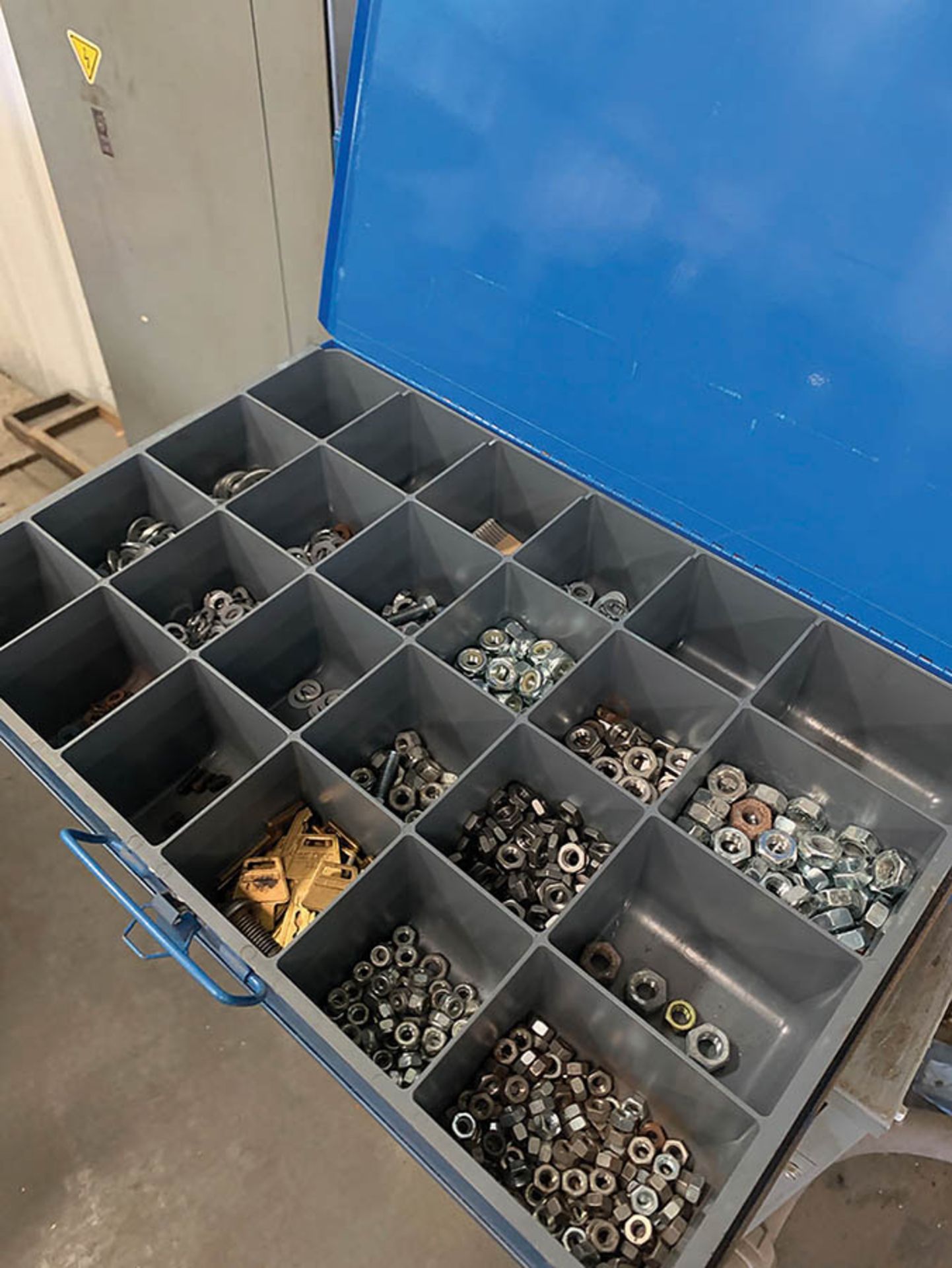 FASTENAL CABINET W/ ASSORTED FASTENERS - Image 2 of 2