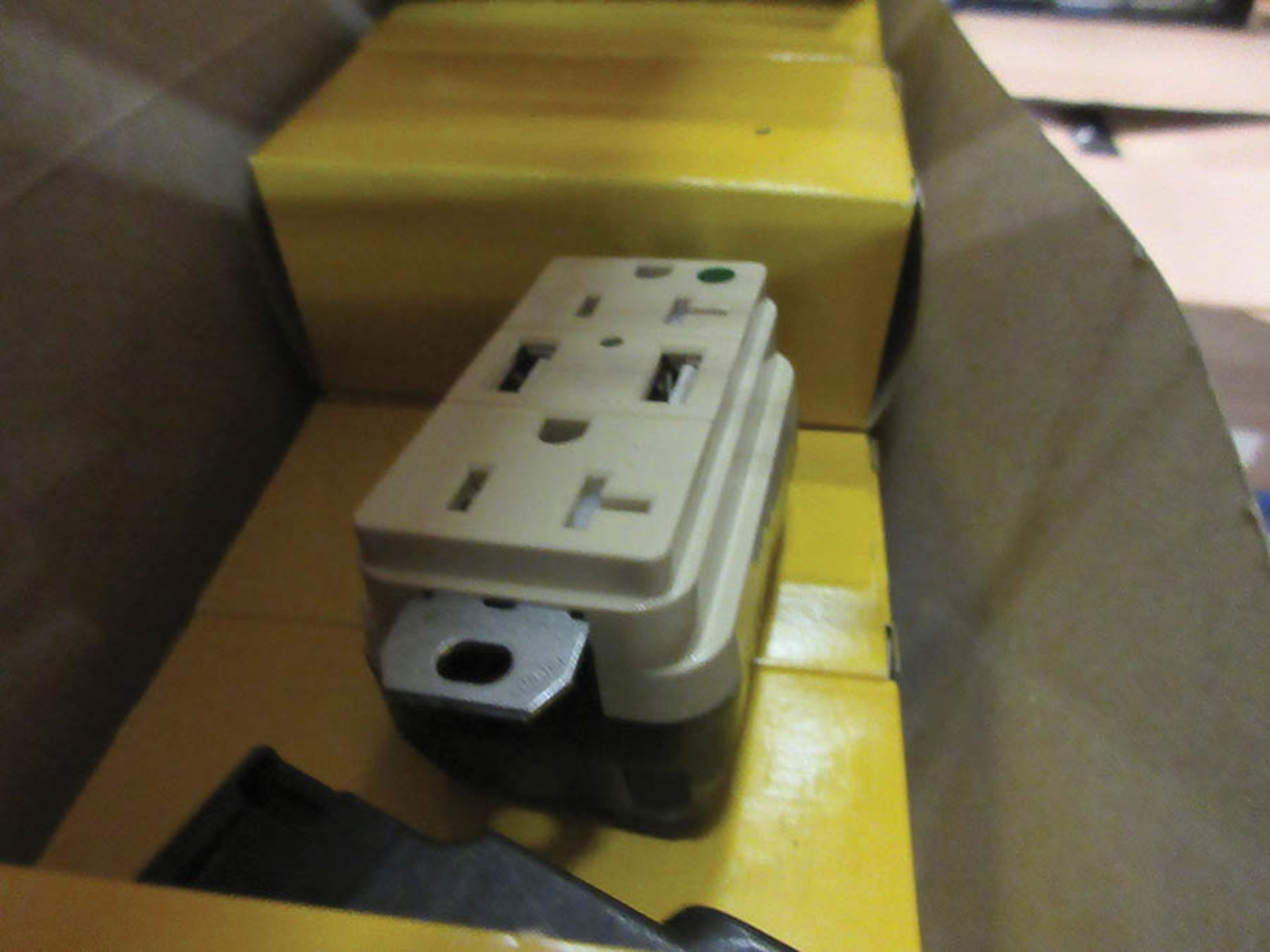 INVENTORY: RECEPTACLES, CONTROLLERS, FRONT ASSEMBLIES, END CAPS, VERTICAL SUPPORT, INCLUDES (8) - Image 20 of 33