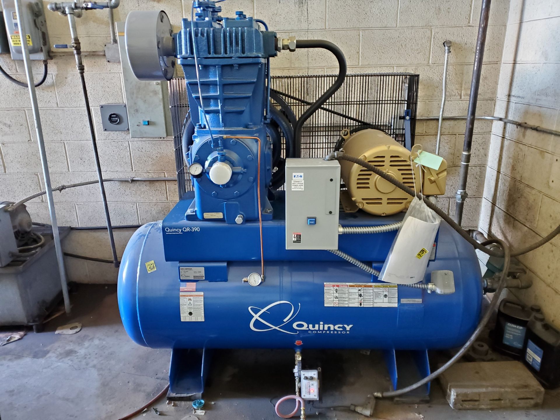 QUINCY AIR COMPRESSOR QR-390 (MFG 2017), PN 2020038202, MODEL 390L LOADLESS, 20-HP, 480V