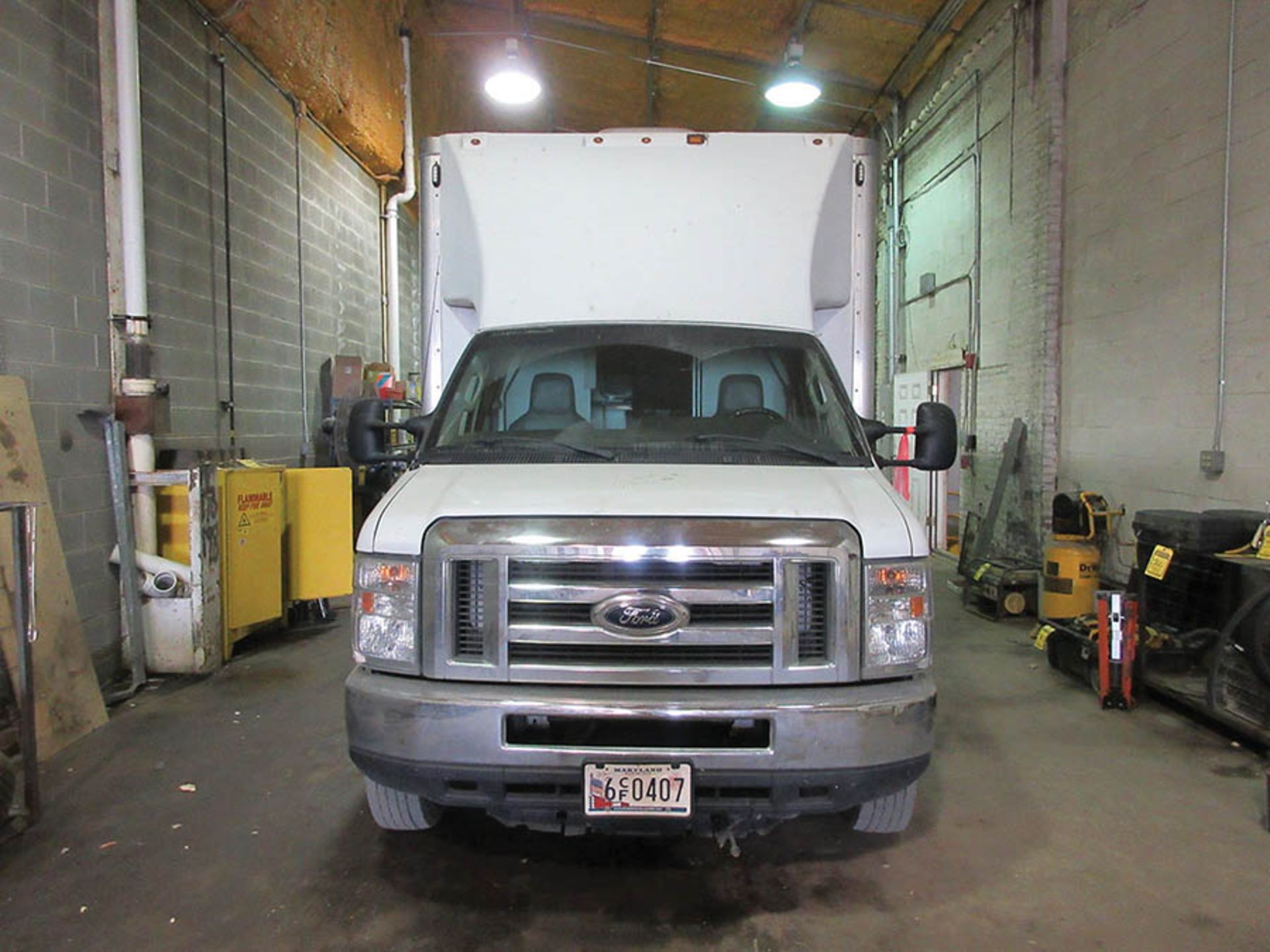 (2013) FORD E450 SUPER DUTY CCTV TRUCK, AUTOMATIC TRANSMISSION, 76,960 MILES, MAIN & LATERAL - Image 5 of 11