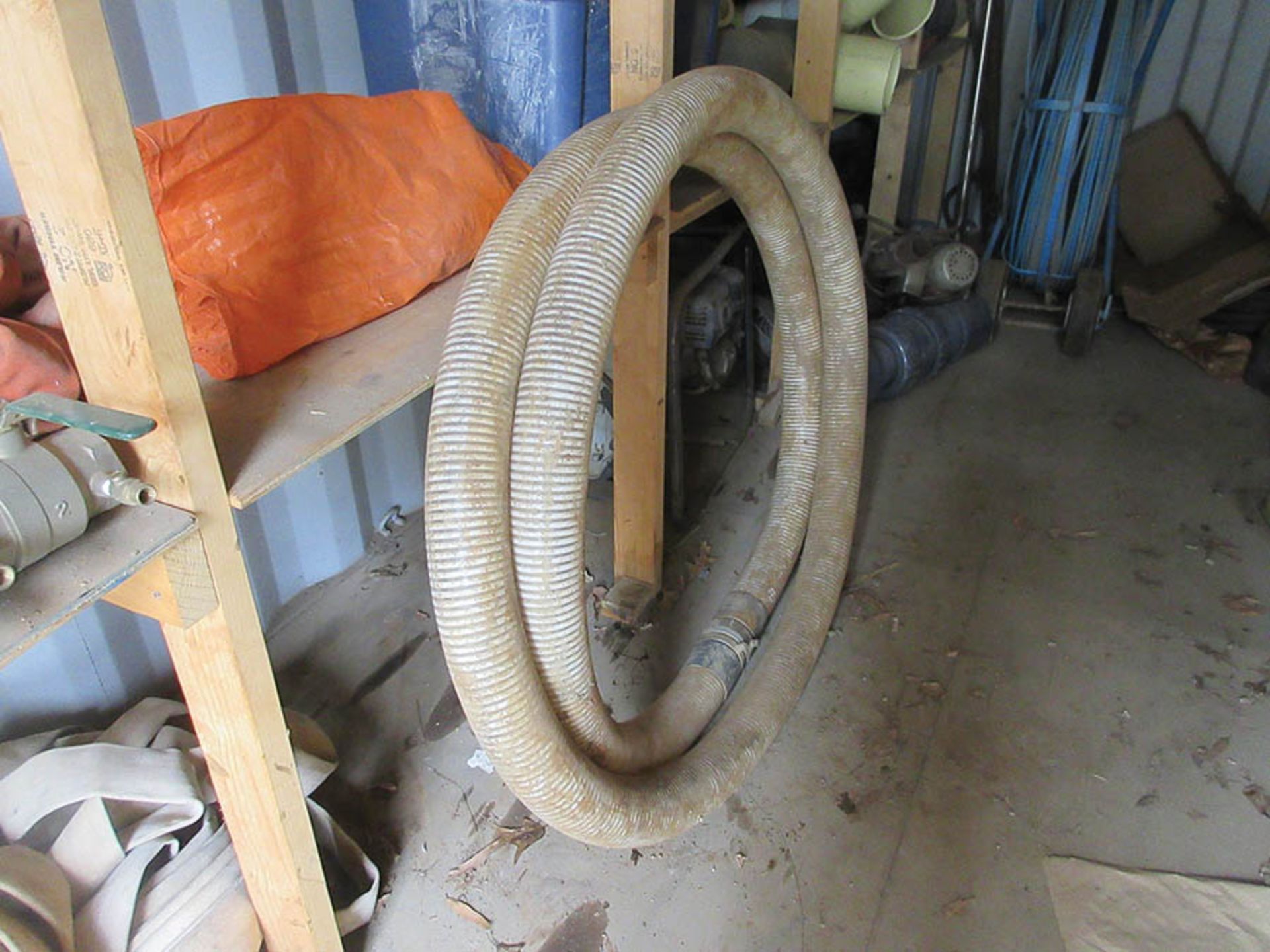 CONTENTS OF CONTAINER - ASSORTED DISCHARGE HOSE, TORCH HOSES, DRILL, AND FISH TAPE SPOOL - Image 4 of 10
