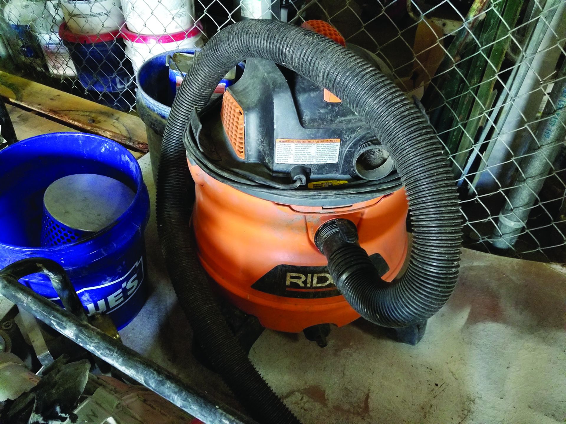 (4) STRAIGHT SUMP PUMPS & RIDGID SHOP VAC (FLORIDA) - Image 5 of 5