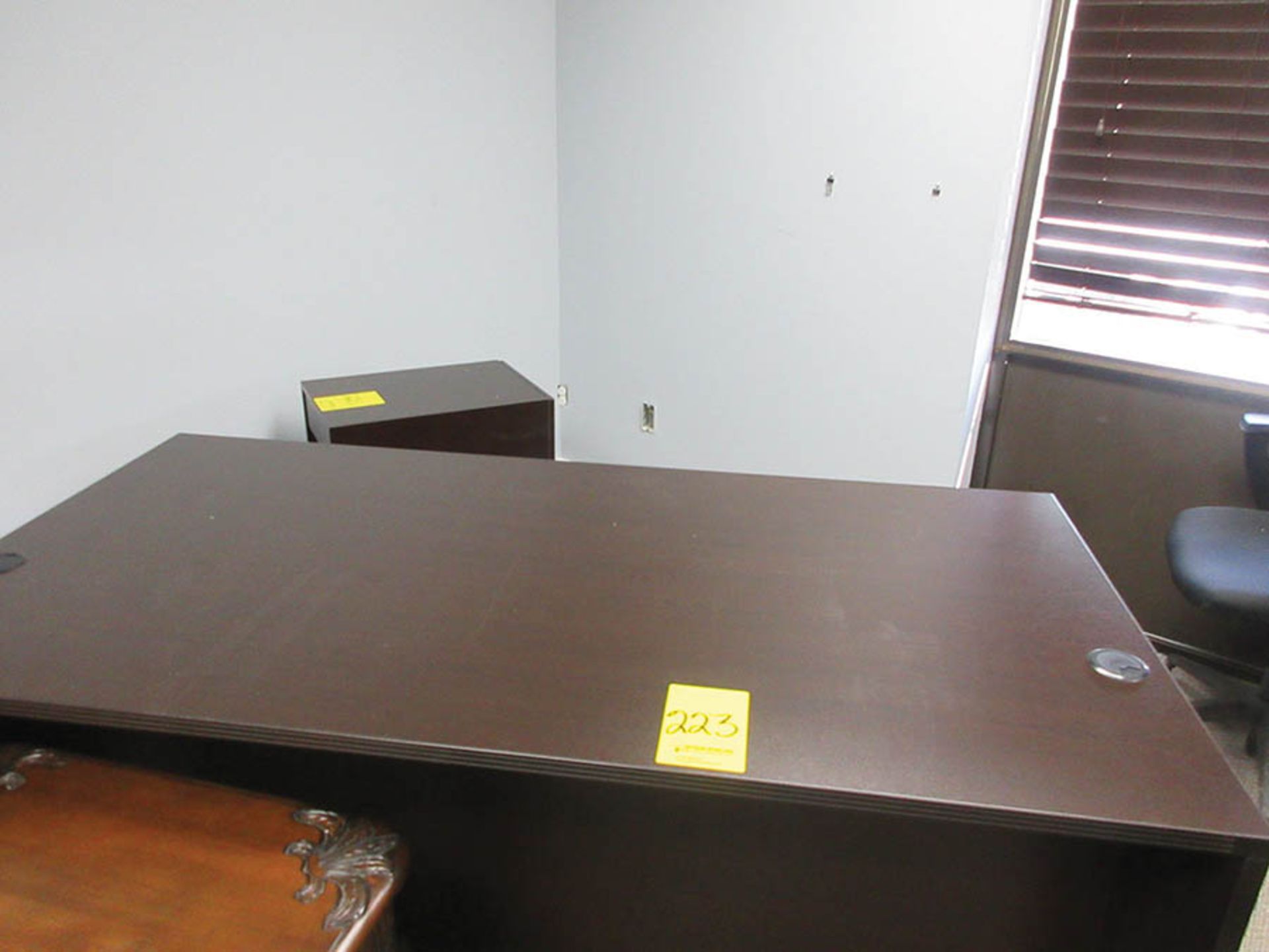 DESK, (2) BOOKCASES, FILE CABINET & ROUND TABLE W/ (2) CHAIRS