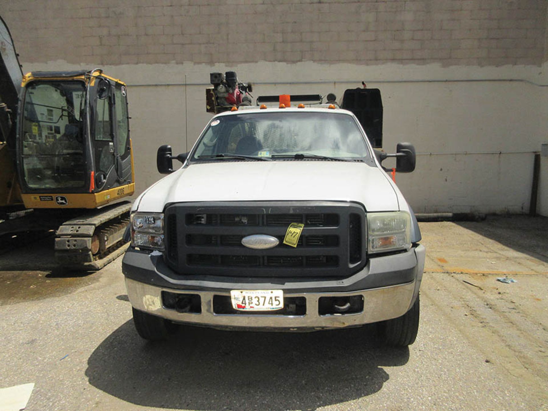 (2006) FORD F550 SUPER DUTY XL MECHANICS TRUCK, POWER STROKE TURBO DIESEL V-8, KNAPHEIDE UTILITY - Image 3 of 6