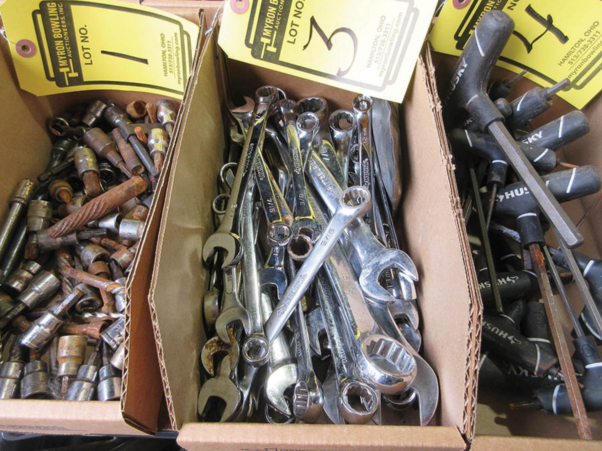 ASSORTED WRENCHES: END WRENCHES, ADJUSTABLE WRENCHES - Image 2 of 2